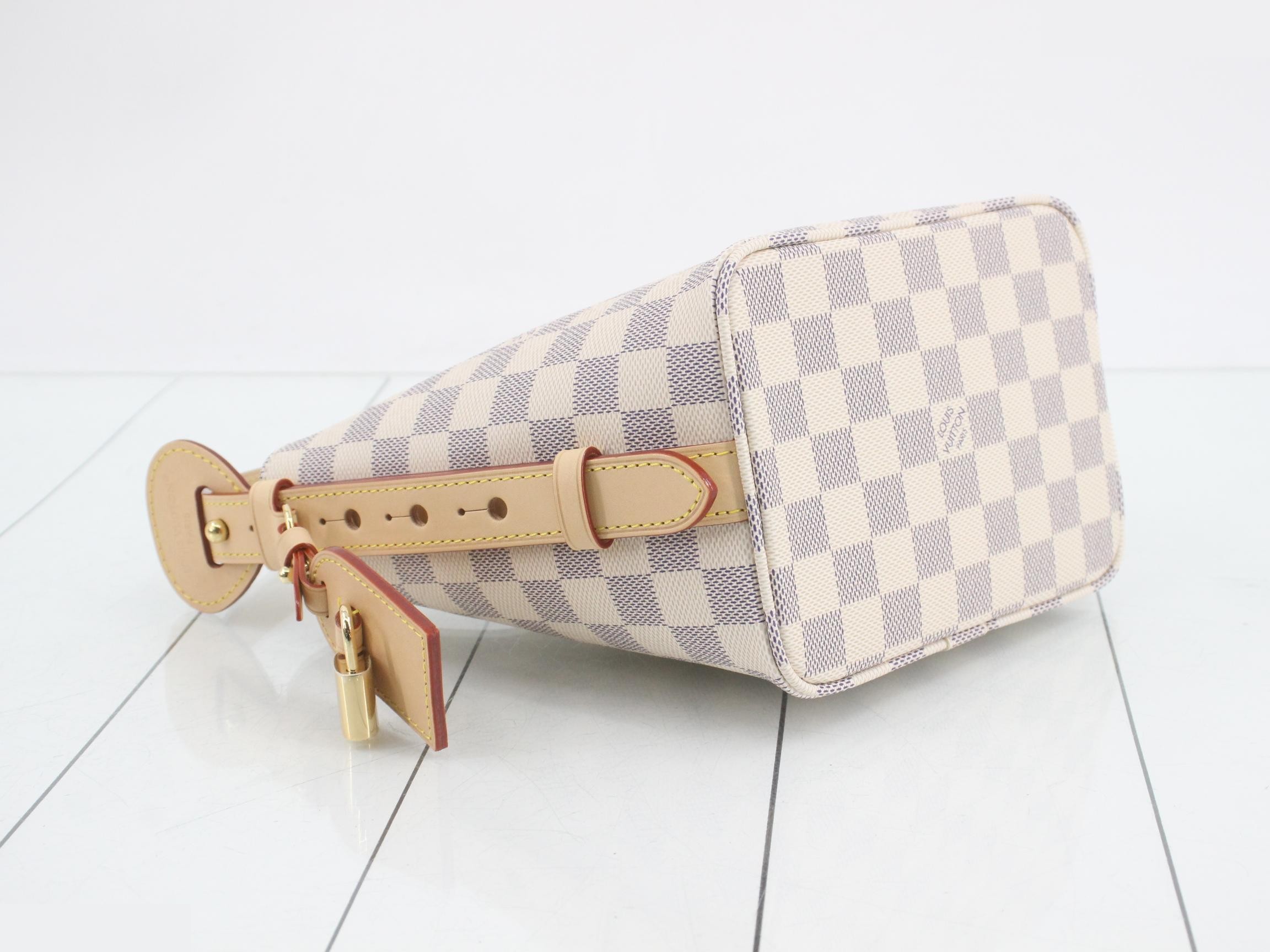 All-in-one BB RFID (Includes box, dust bag, strap, pouch, and charm) — view 5