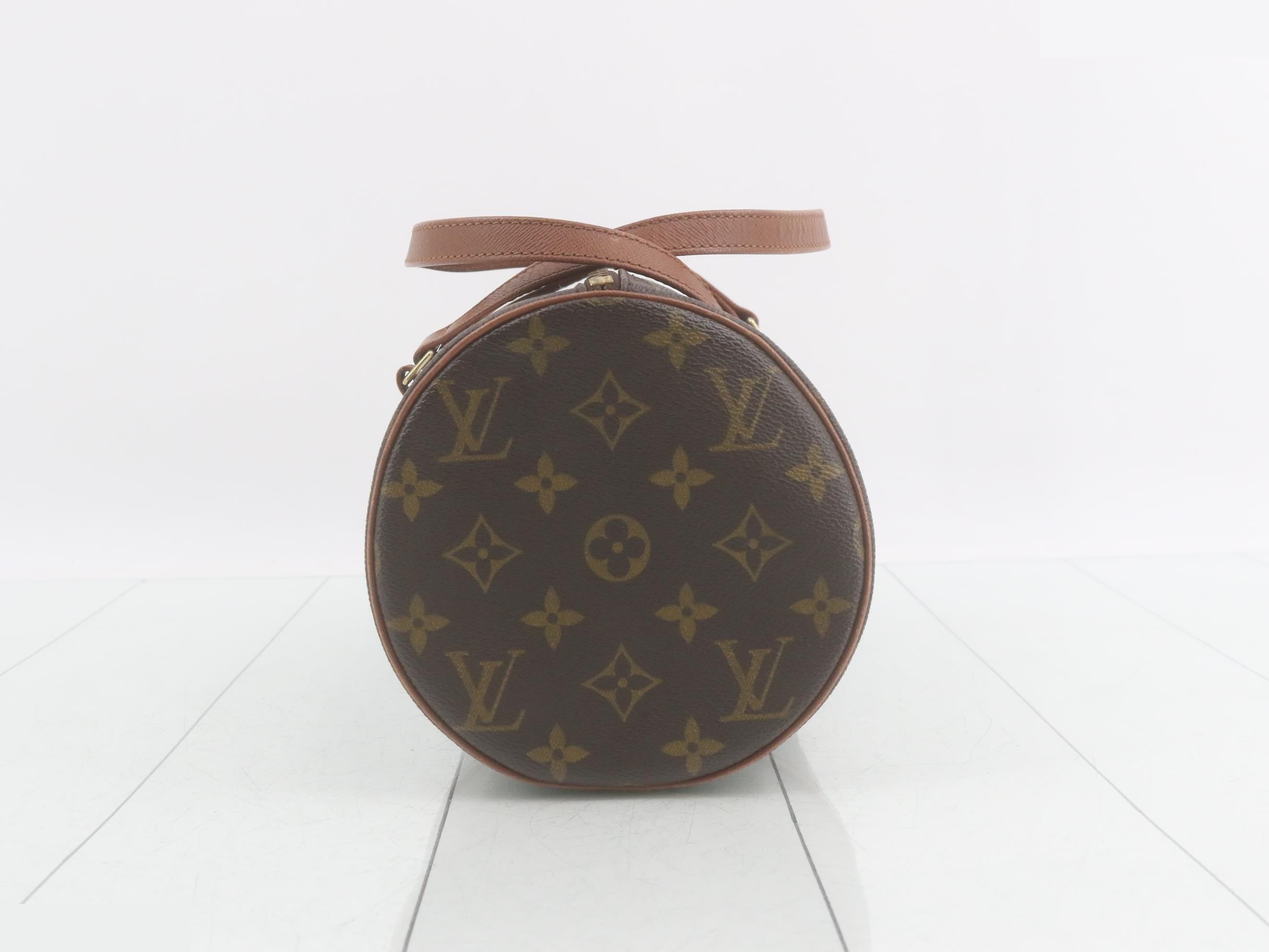 Papillon 30 with pouch — view 3