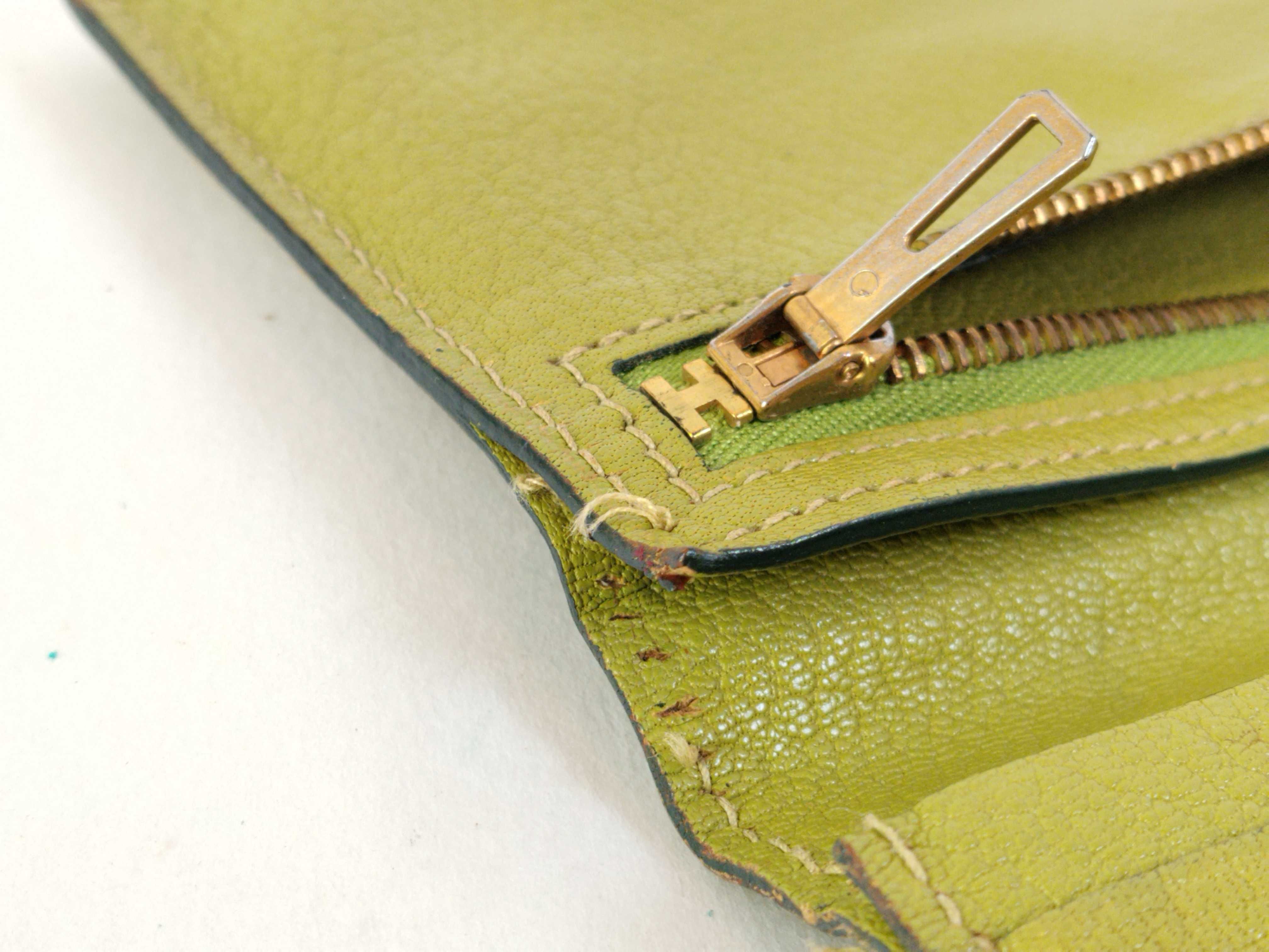 Bearn Chevre Leather Wallet — view 14