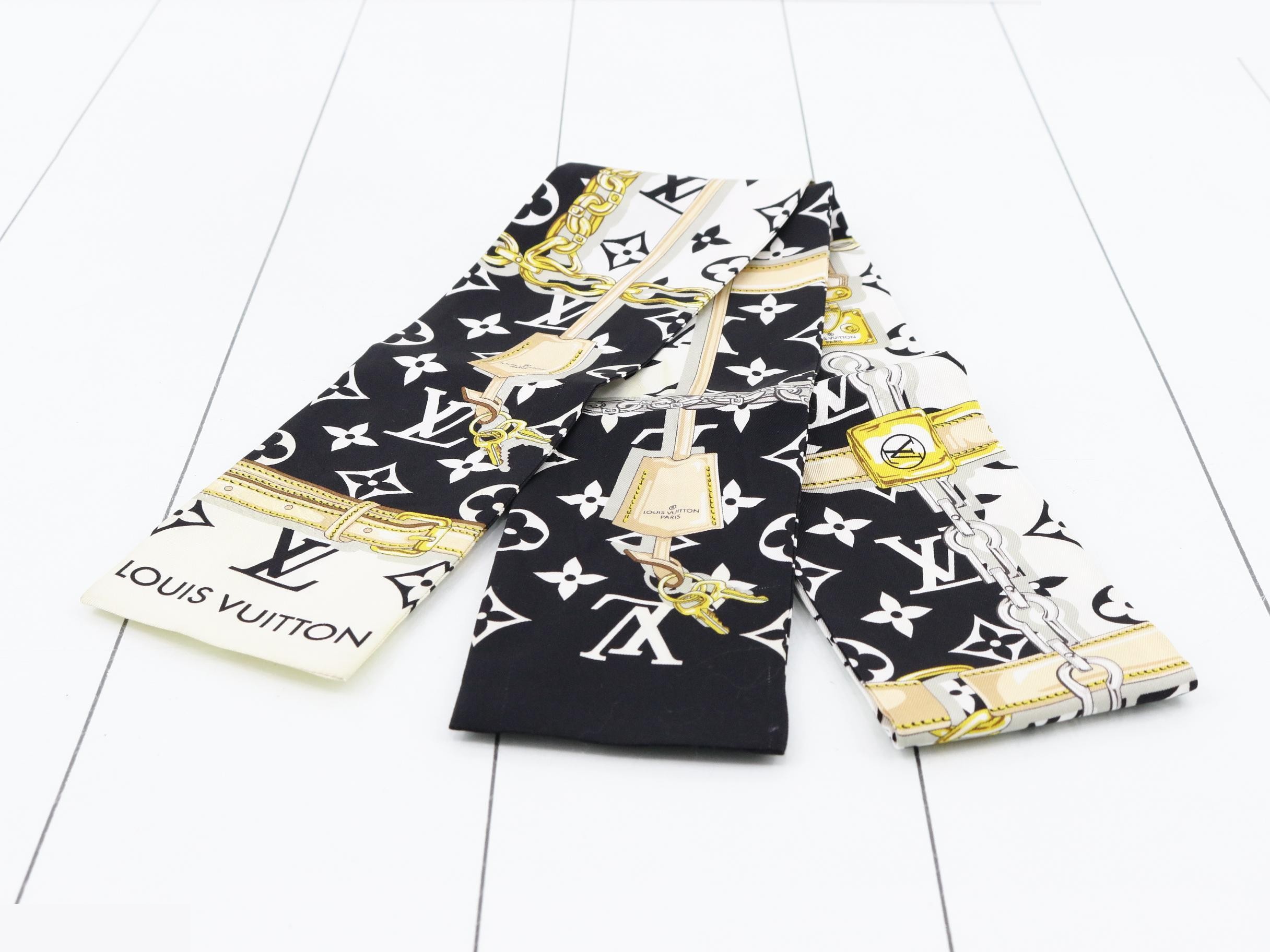 scarf — view 2