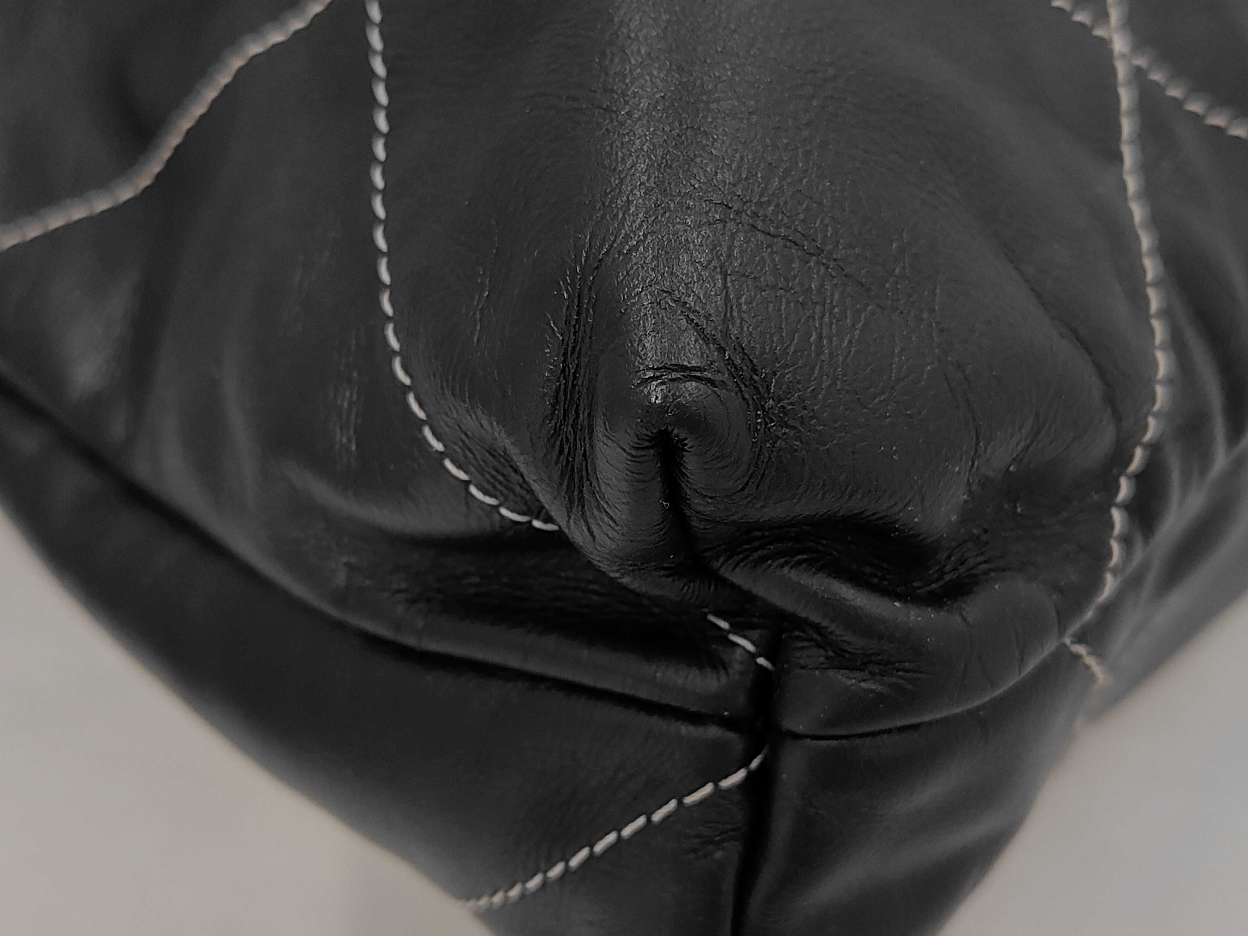 22 Small Random Serial Number Calfskin Black Gold Hardware Handbag — view 3