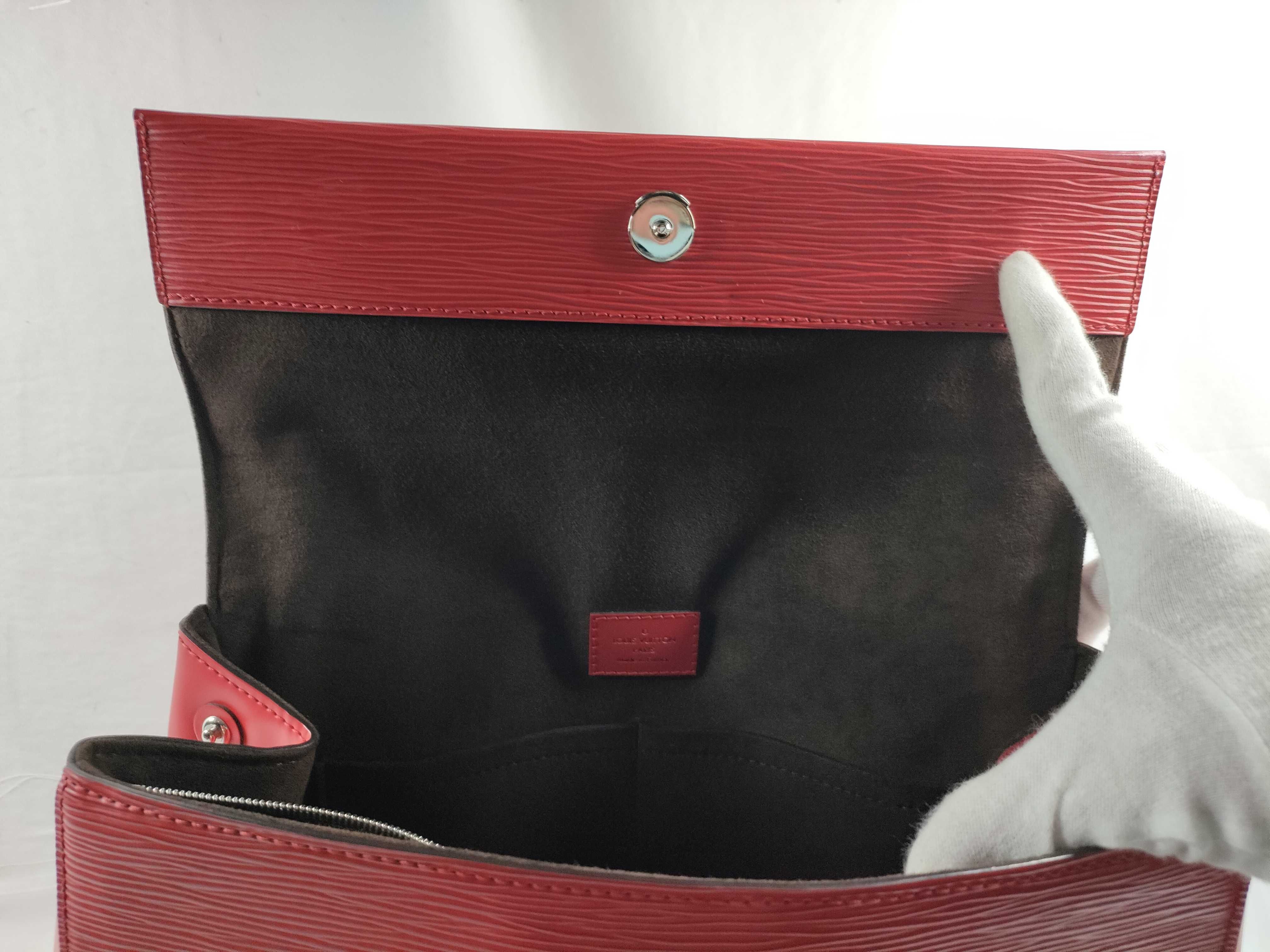 Epi Cluny Handbag — view 8