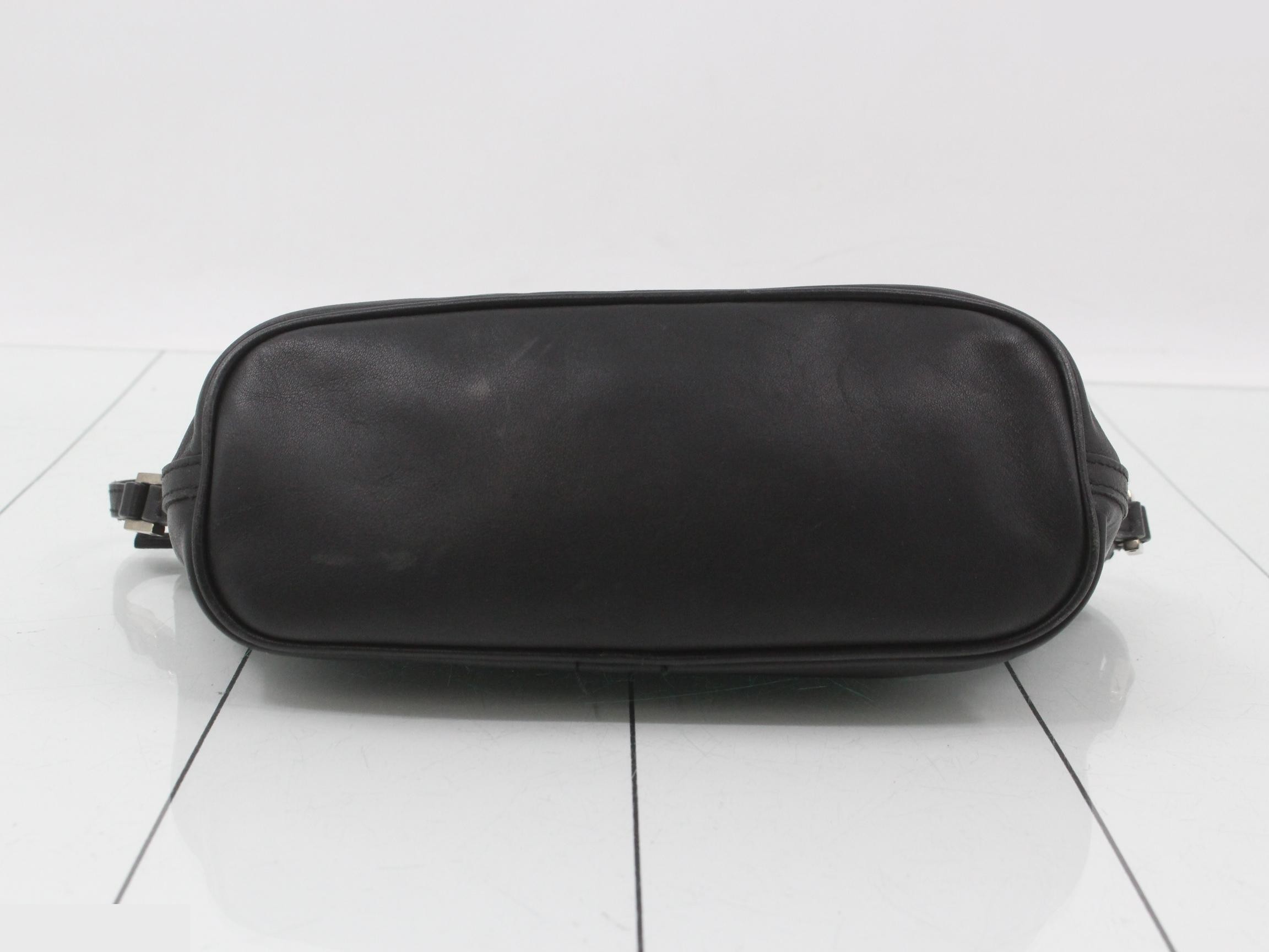 Accessory pouch — view 3