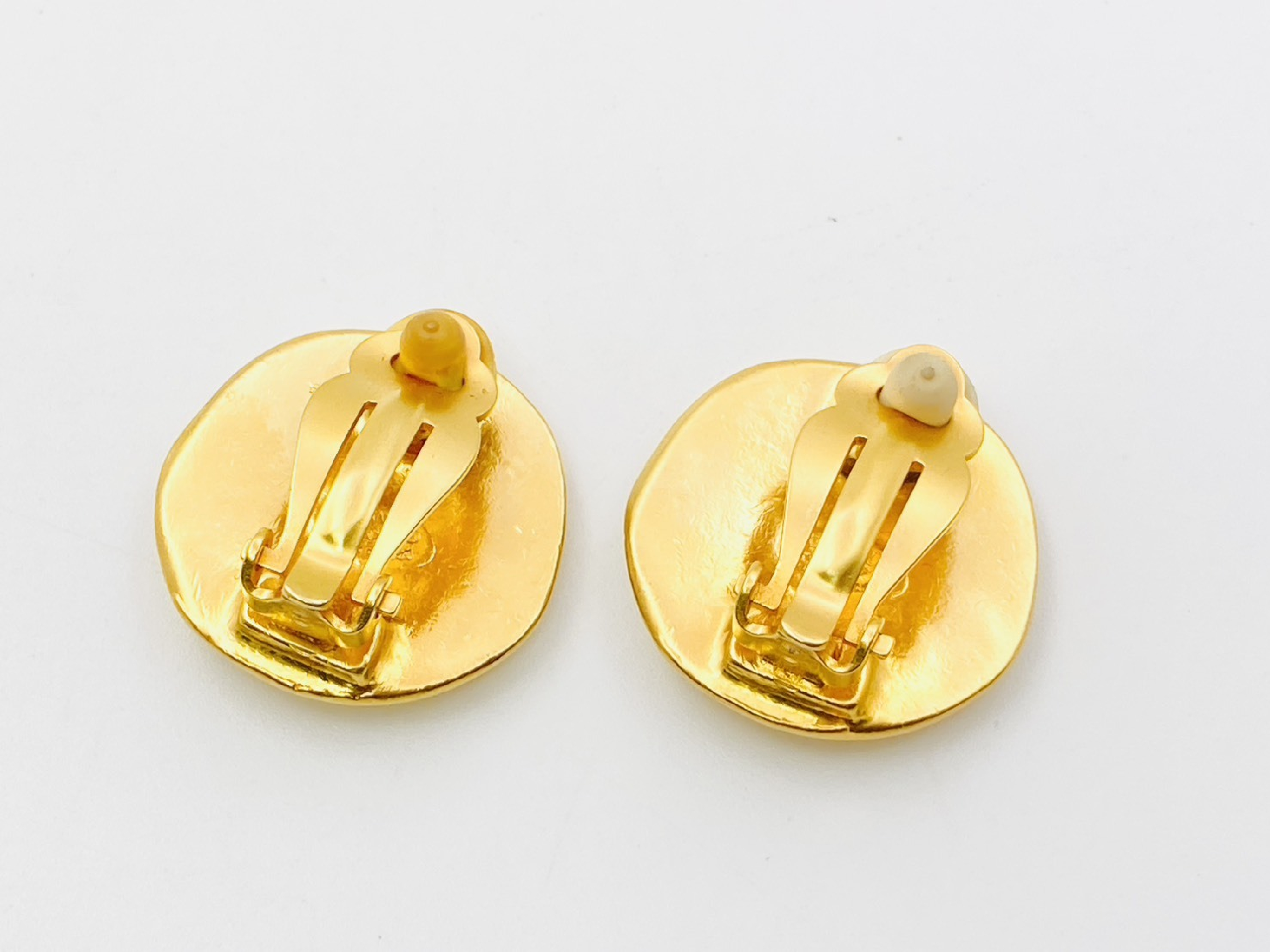 Coco Mark Earrings 96P Gold Earrings — view 2