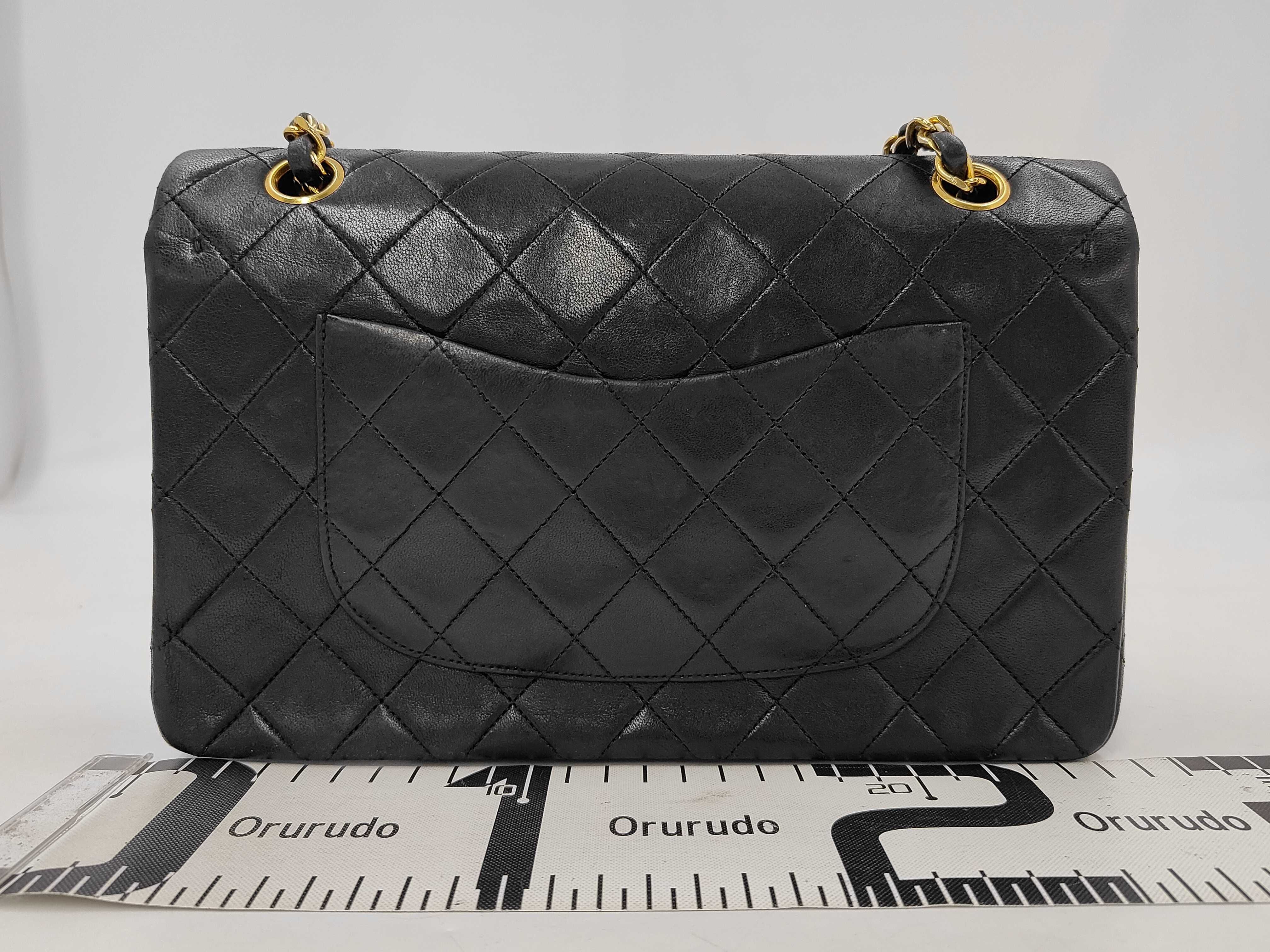 Matelassé 25 Lambskin Double Flap Double Chain Shoulder Bag — view 2