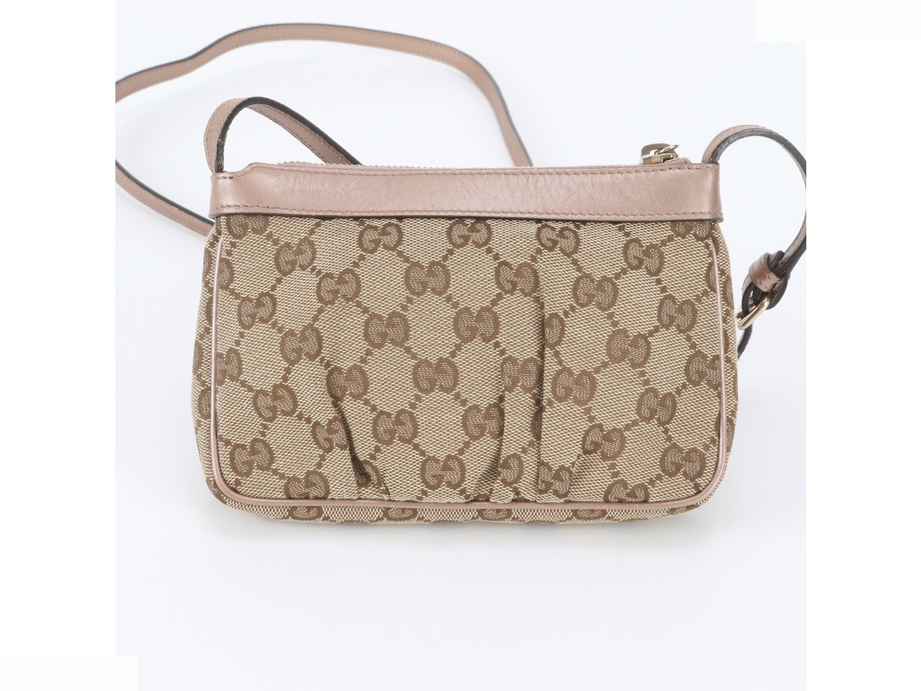 GG Canvas Lovely Heart 256899 Leather Shoulder Bag (Crossbody) — view 3