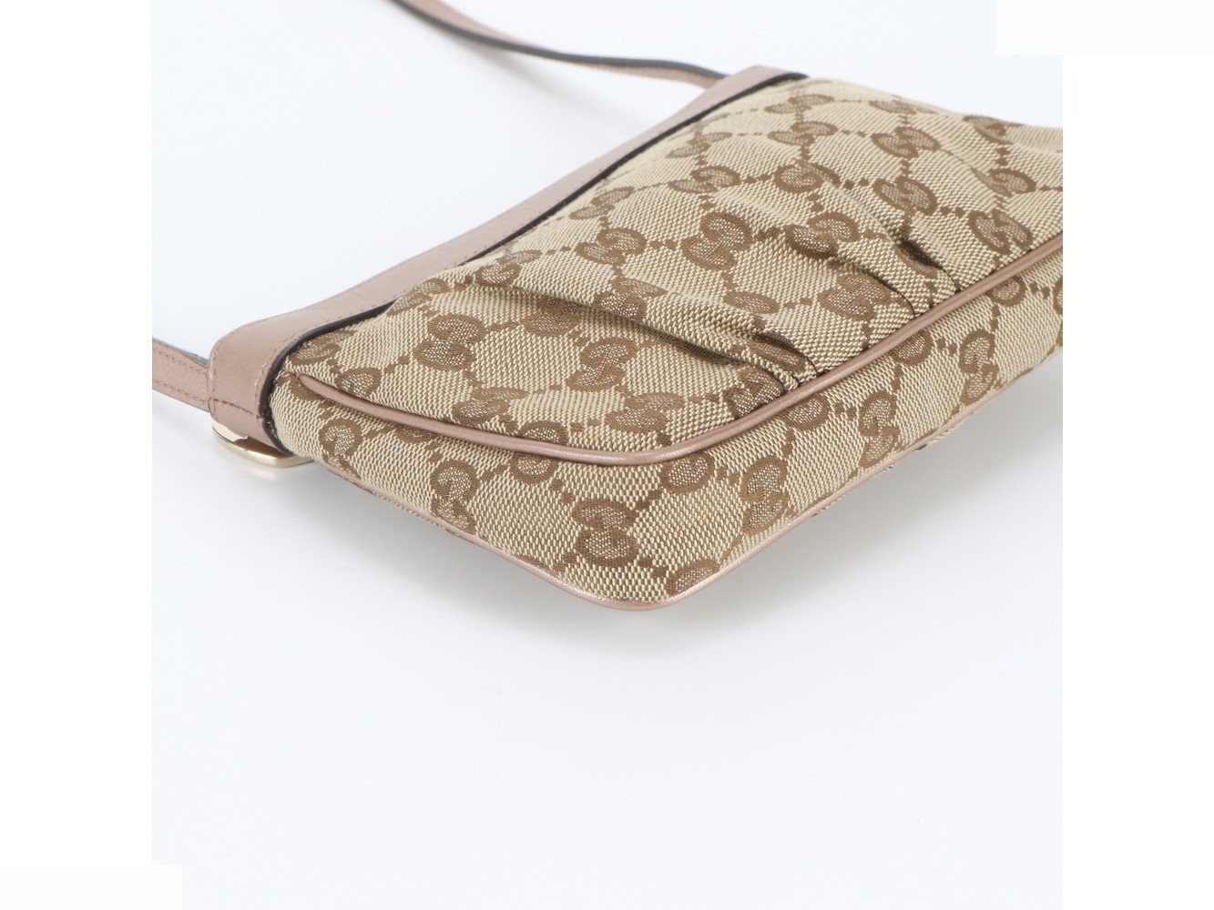 GG Canvas Lovely Heart 256899 Leather Shoulder Bag (Crossbody) — view 5