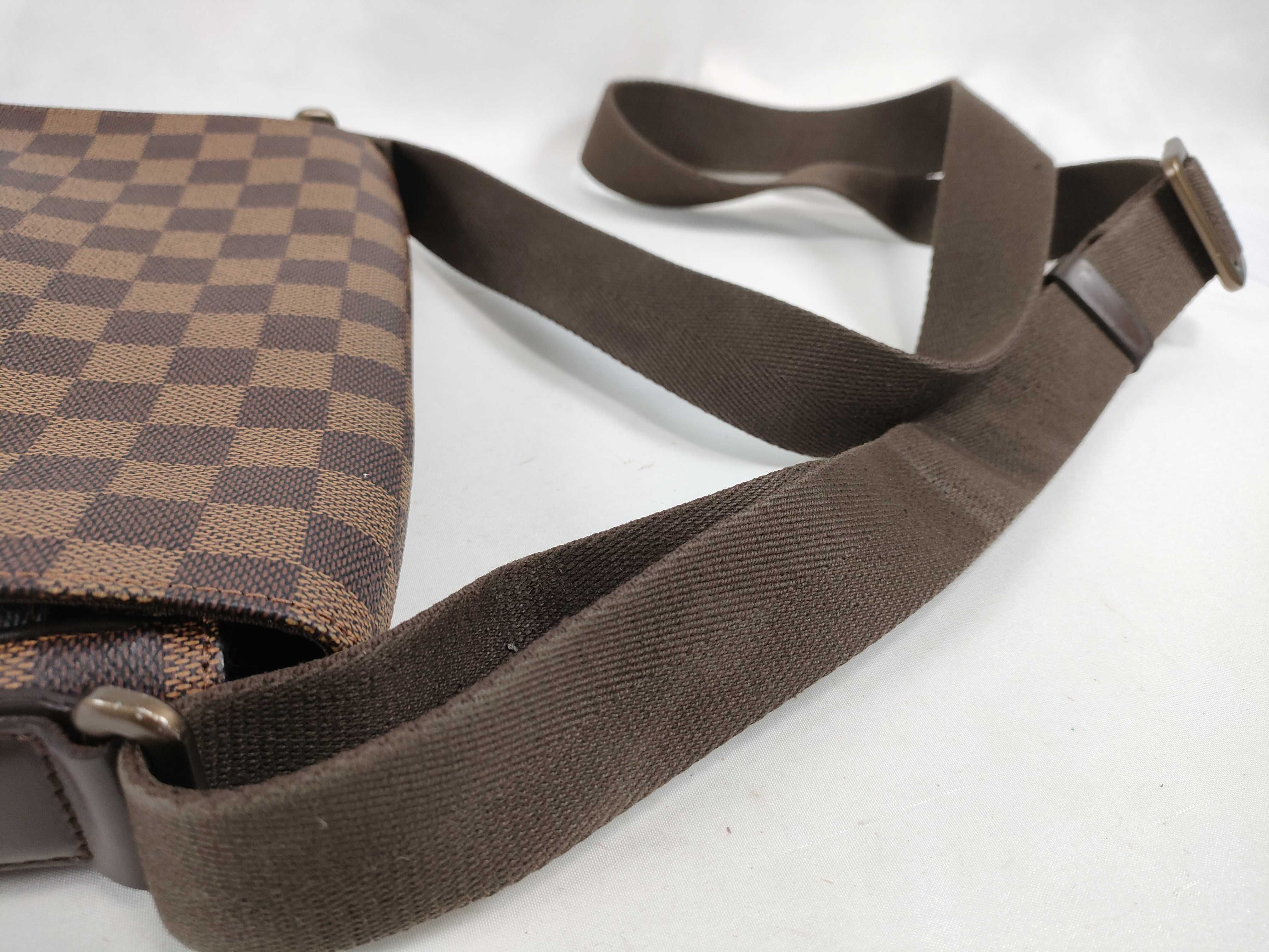 Damier District PM Damier Canvas Brown Shoulder Bag — view 3