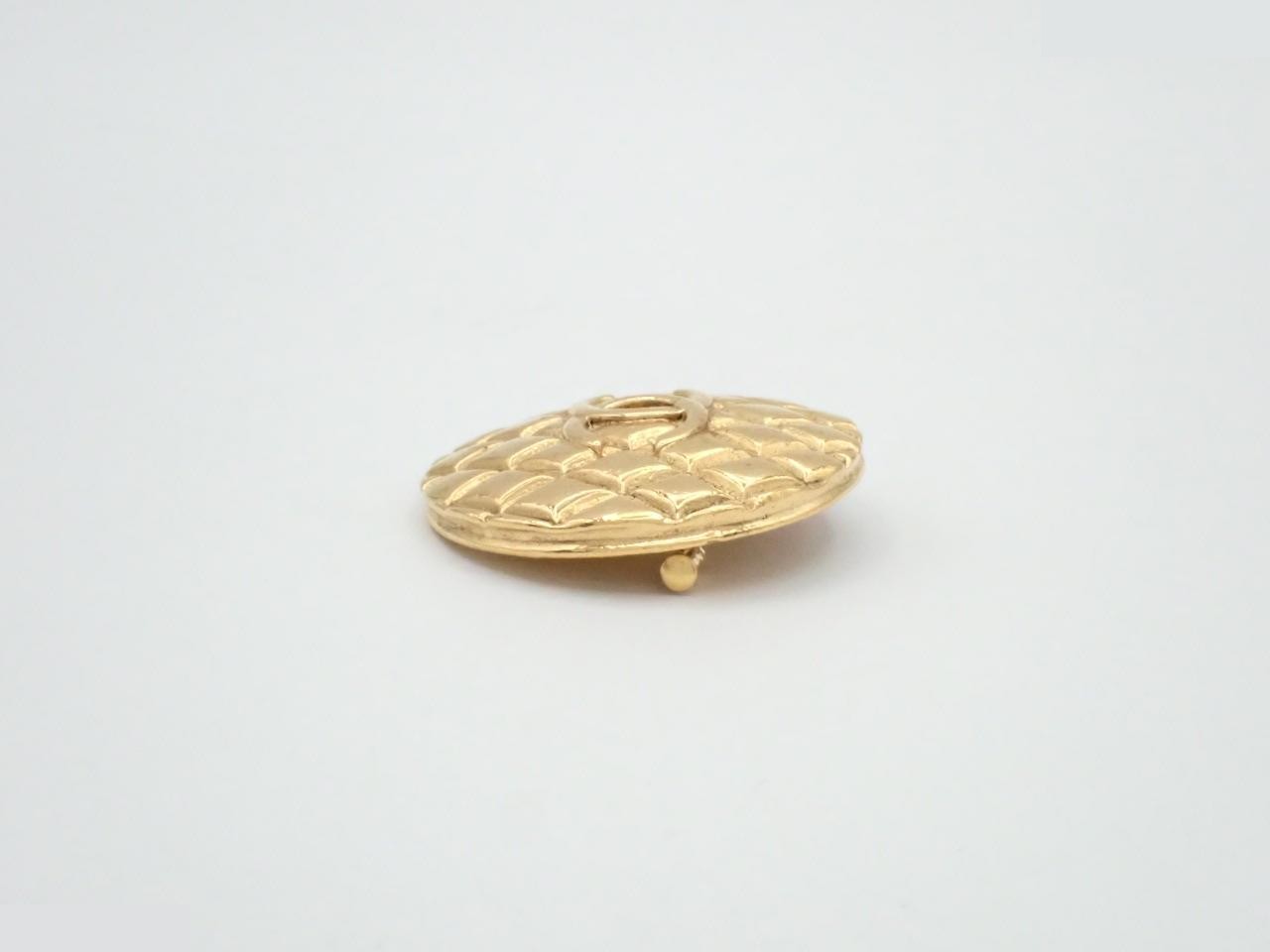 Brooch, Coco Mark, Gold — view 3