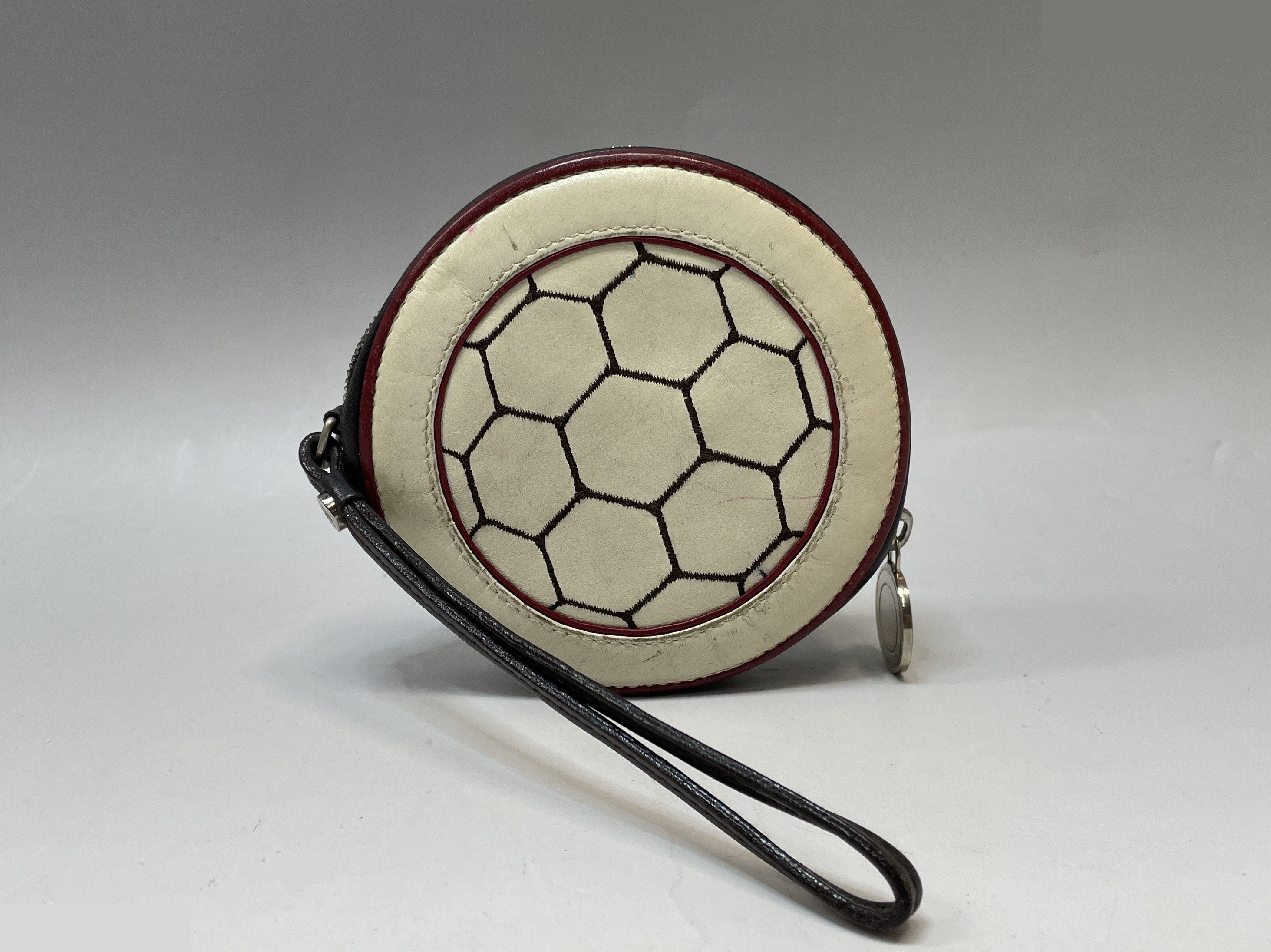 2002 Limited Edition FIFA Triomphe Soccer Ball Shaped Coin Case (White) — view 2