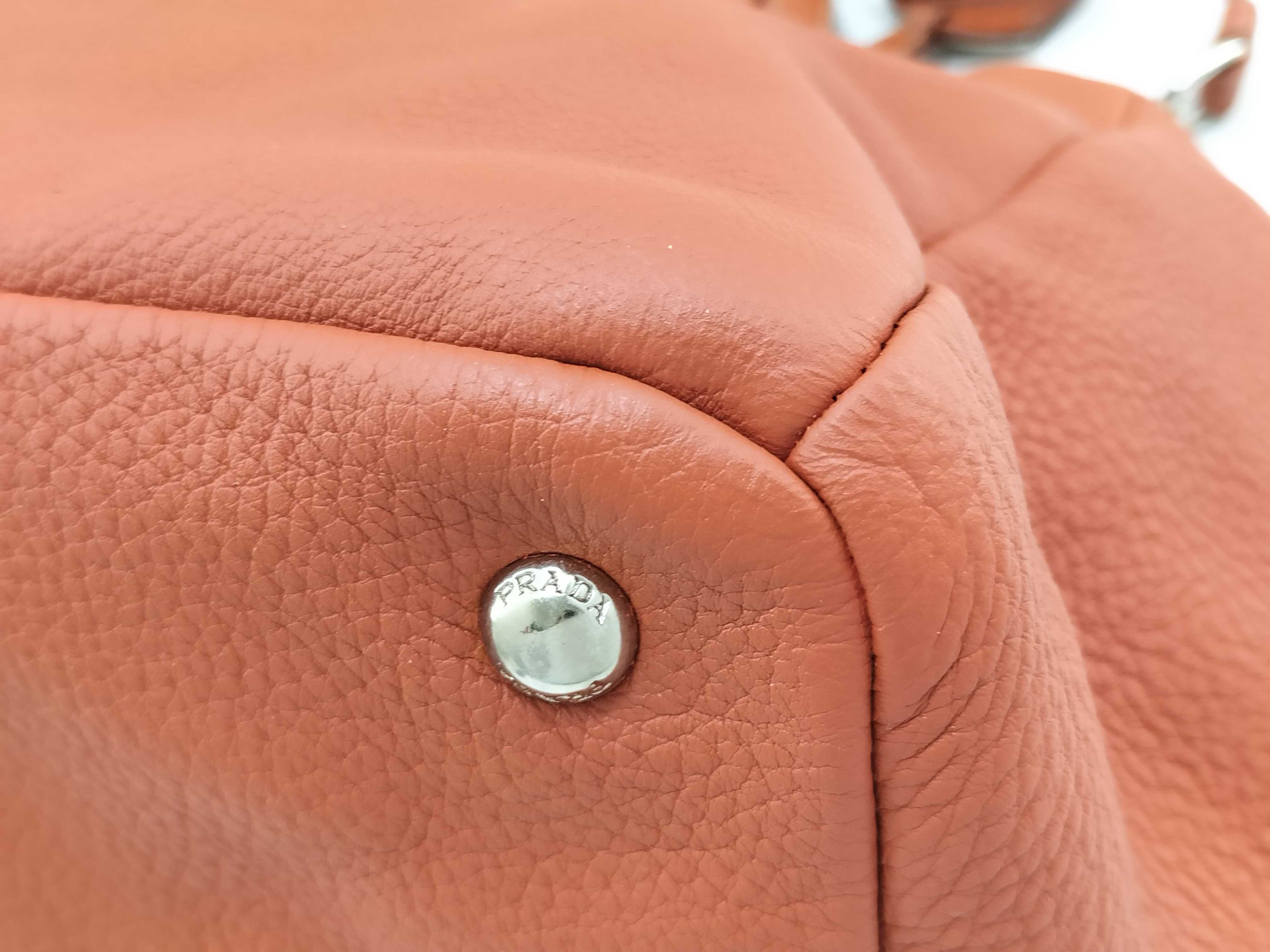 Vitello Daino Tote Shoulder Bag — view 8