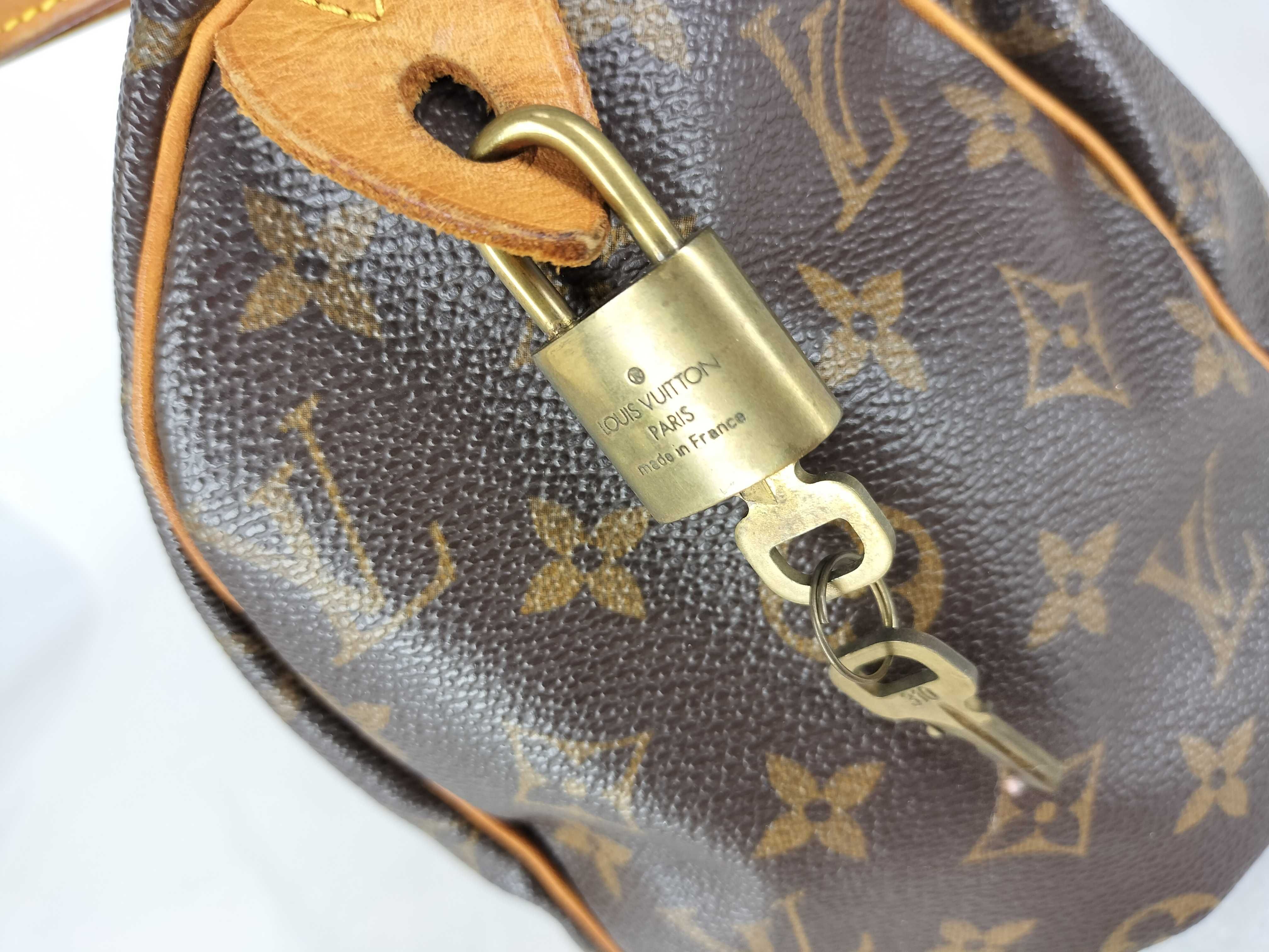 Monogram VUITTON Handbag — view 14