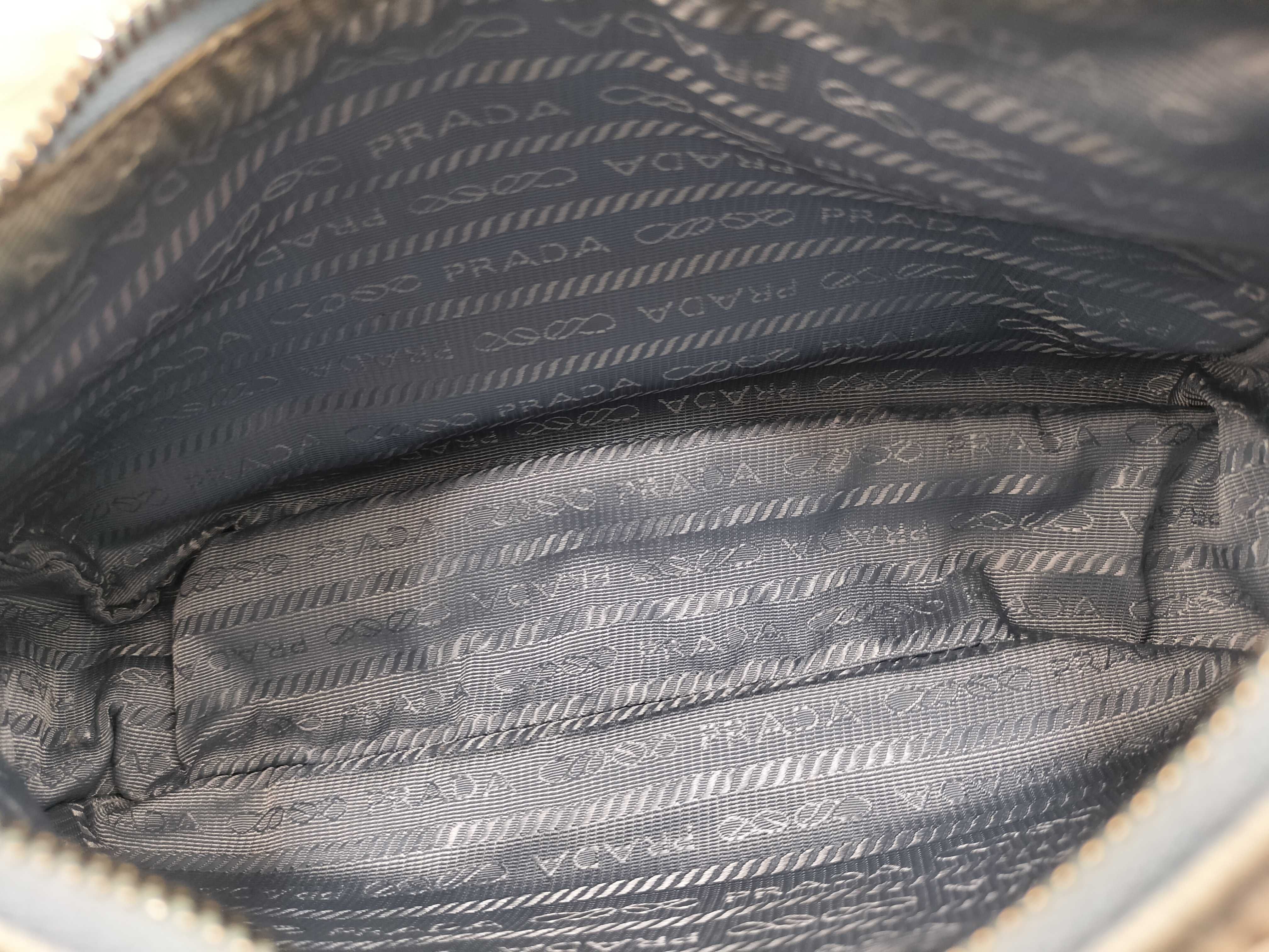 Re-Edition 2-Way Shoulder Bag with Pouch — view 11