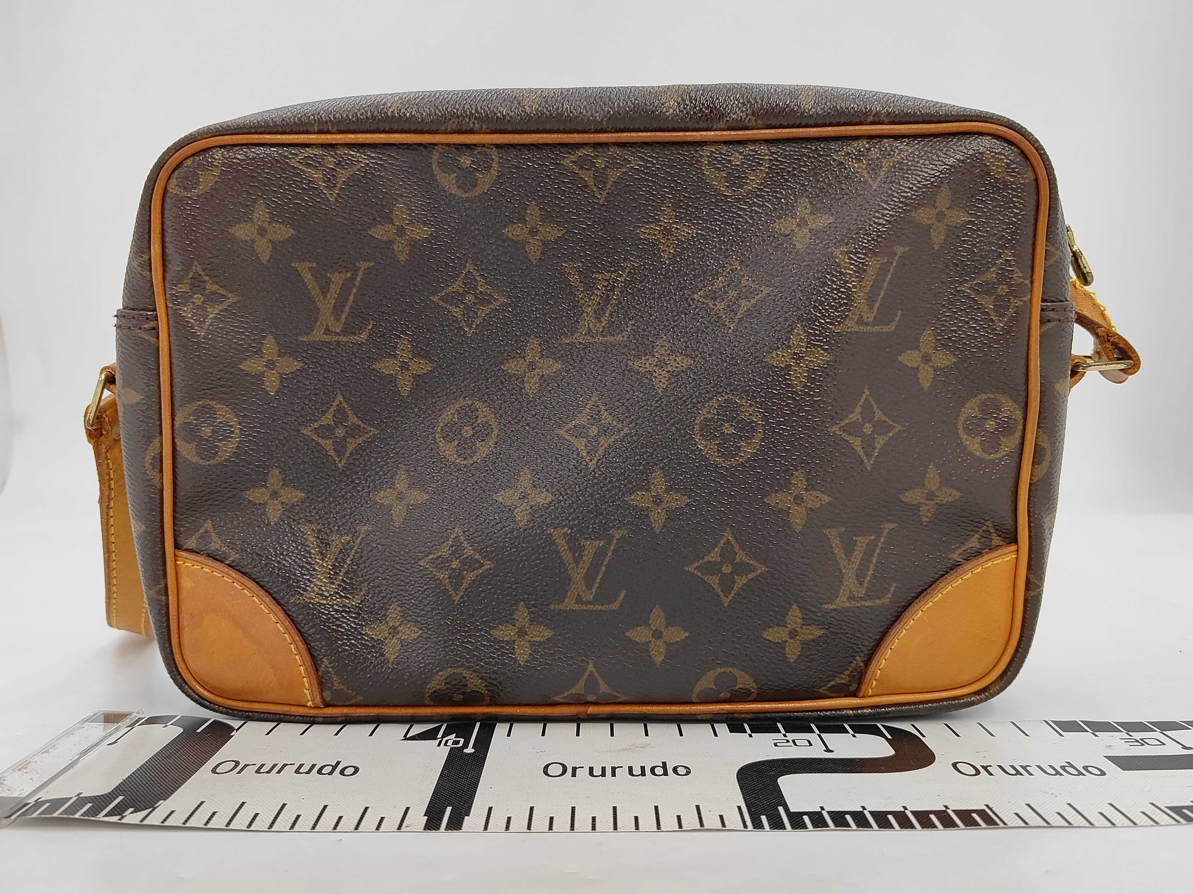 Monogram LV Monogram Trocadero Shoulder Bag — view 2