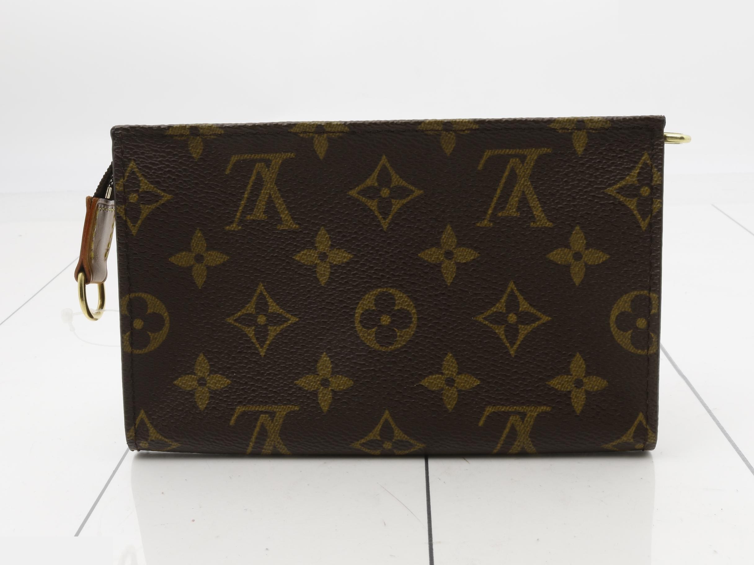 pouch — view 2