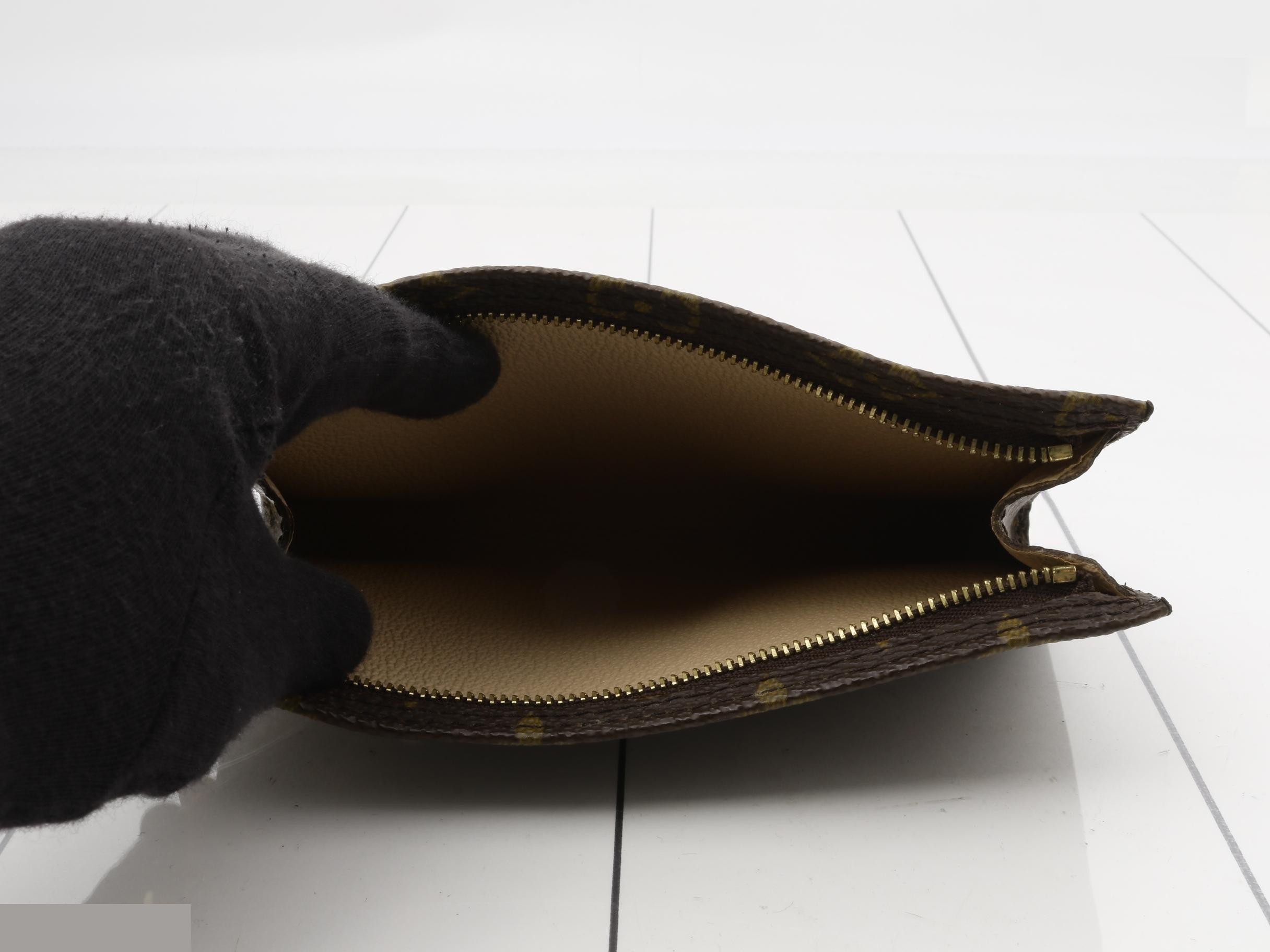 pouch — view 4