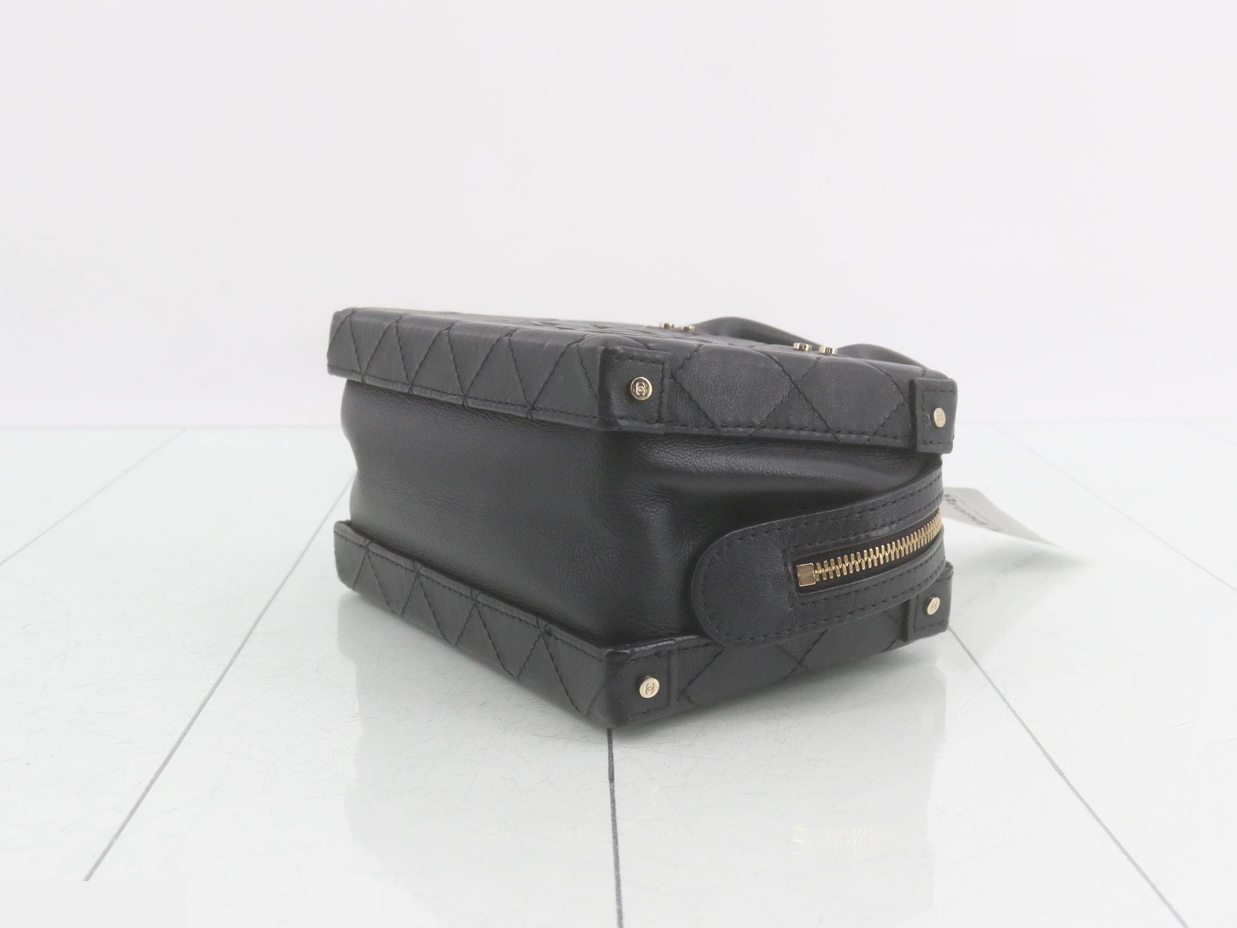 2-Way Top Handle Messenger Chain Shoulder Bag — view 6