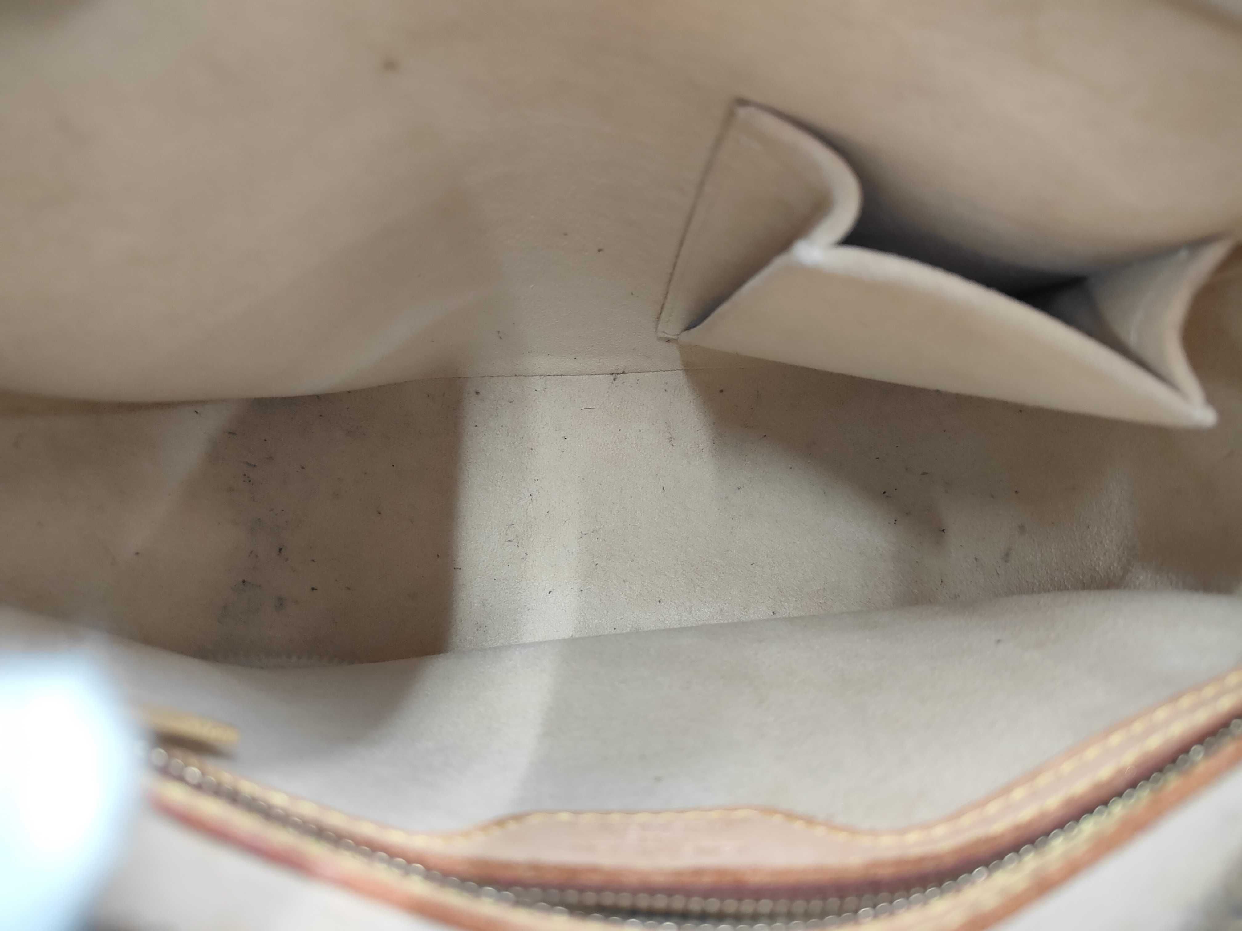 Monogram Looping MM Shoulder Bag — view 9