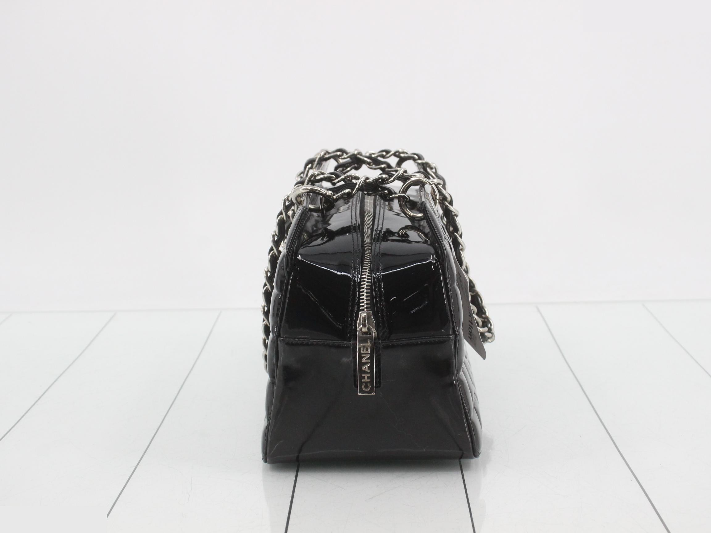 Chocolate bar patent leather chain shoulder bag, item number 7. — view 4