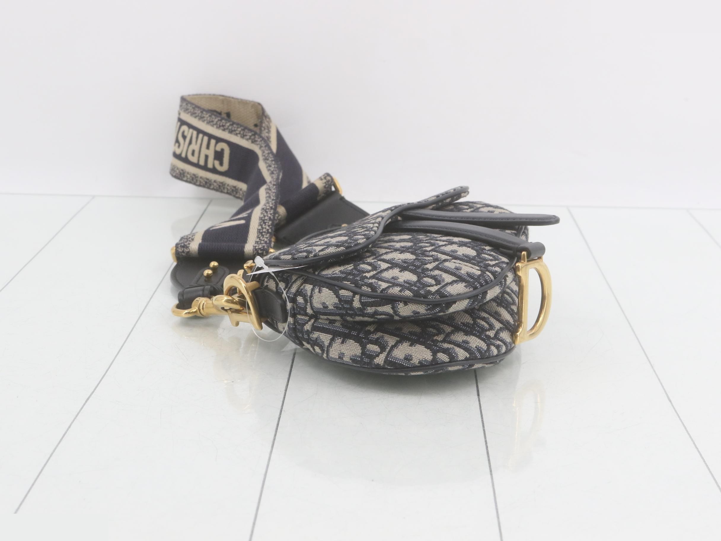 Saddle Trotter Navy Shoulder Bag — view 5