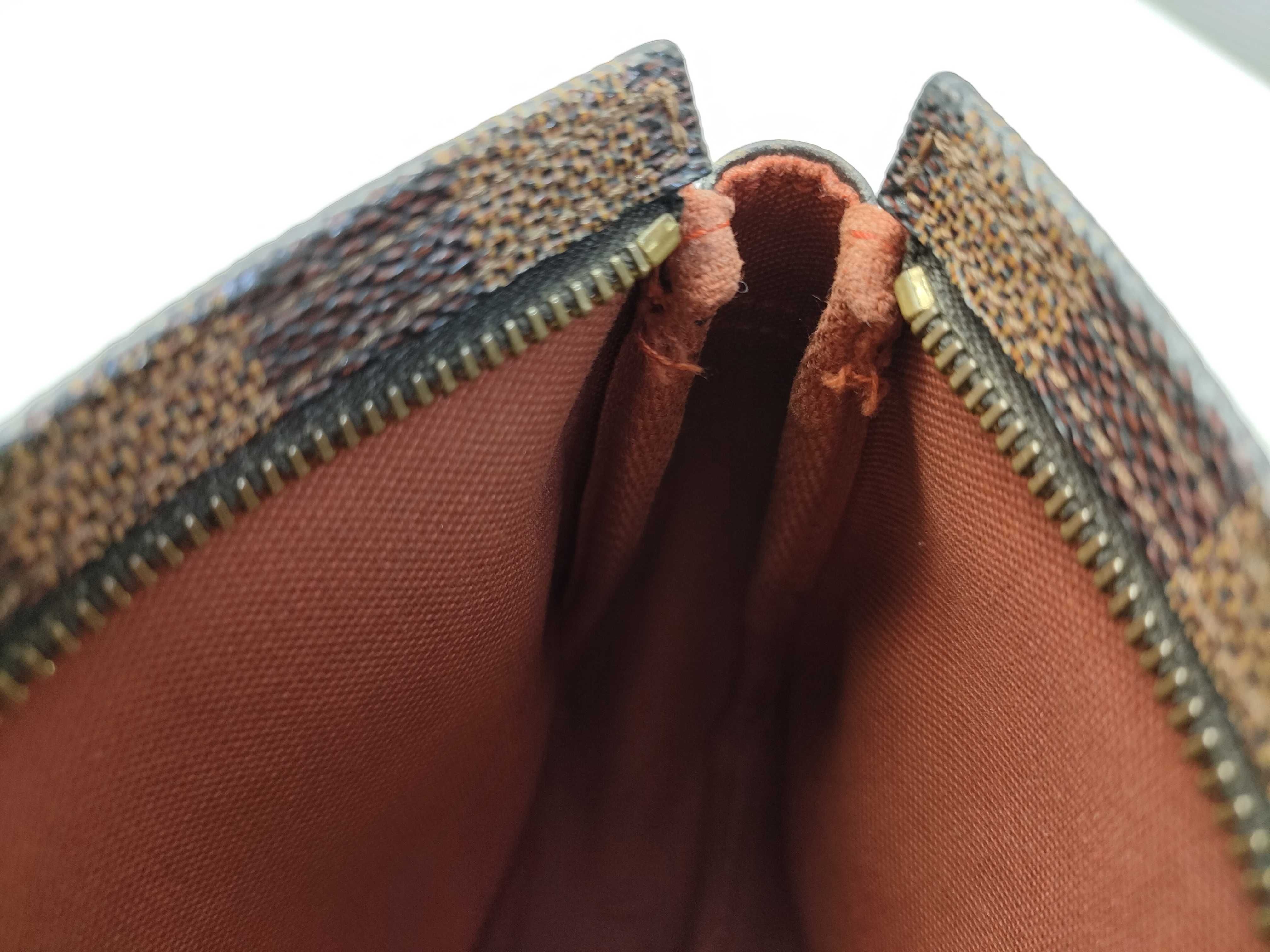 Damier Trouse Makeup Pouch — view 12