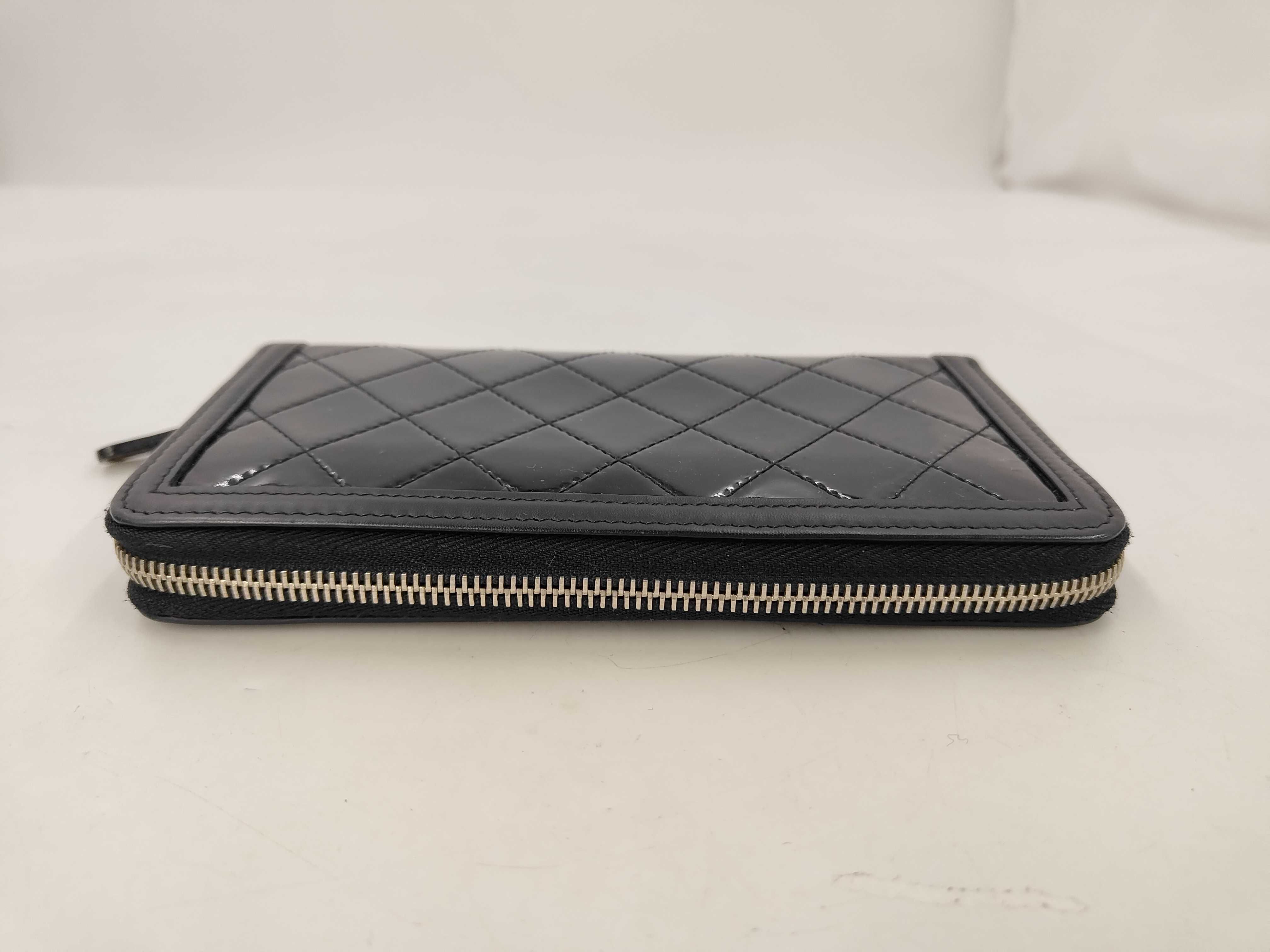 wallet — view 5