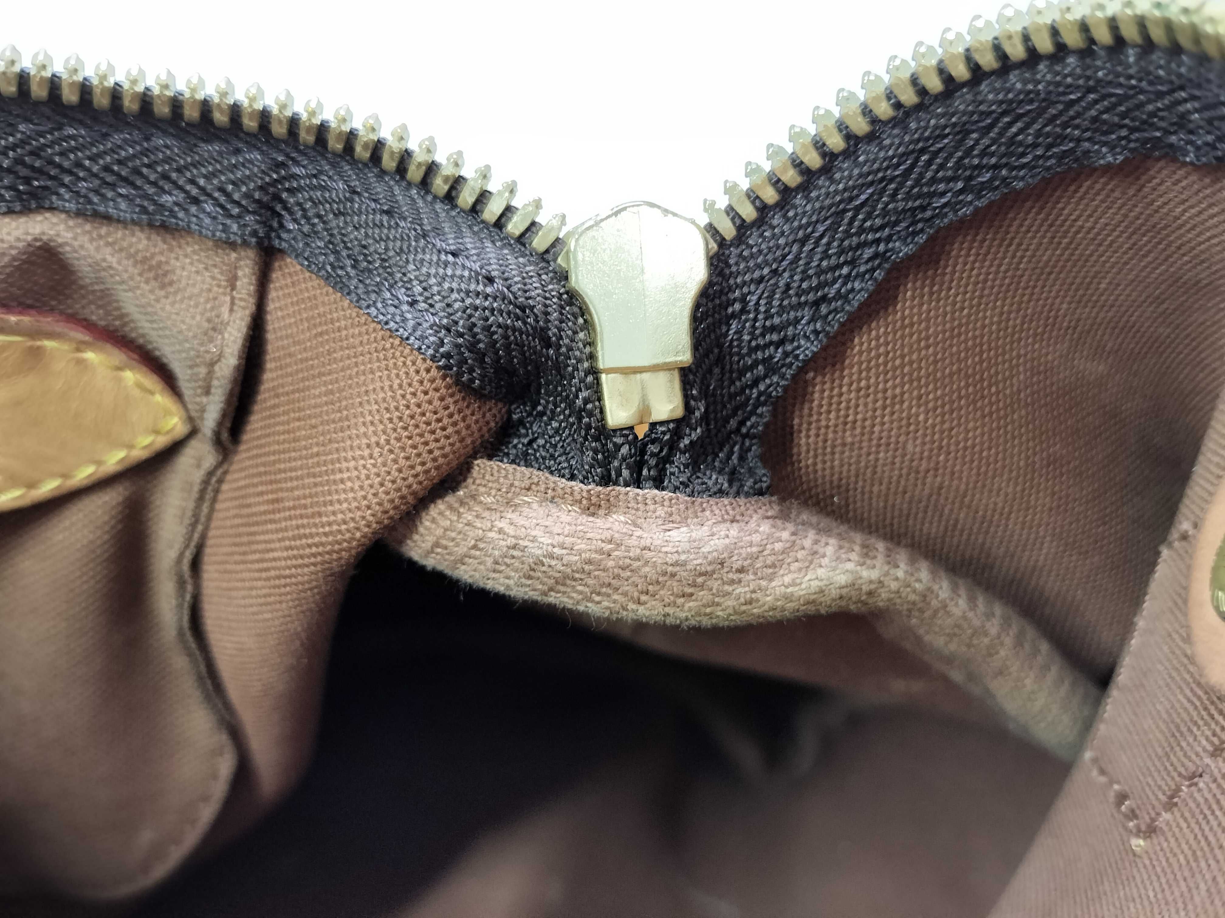 Monogram Louis Vuitton Speedy 25 Bandoulière Monogram Boston Bag Handbag — view 12