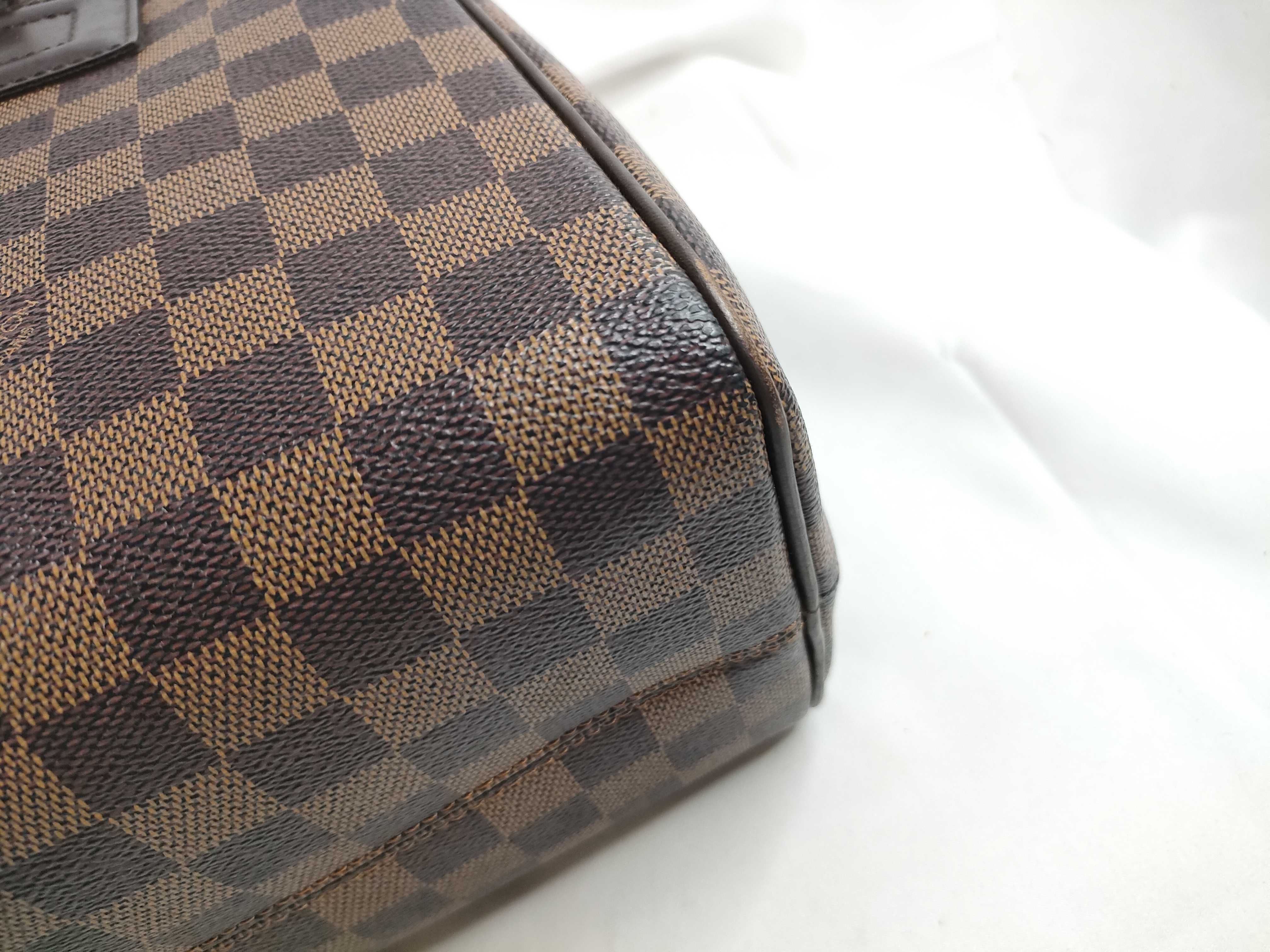 Damier Louis Vuitton Nolita Handbag — view 5