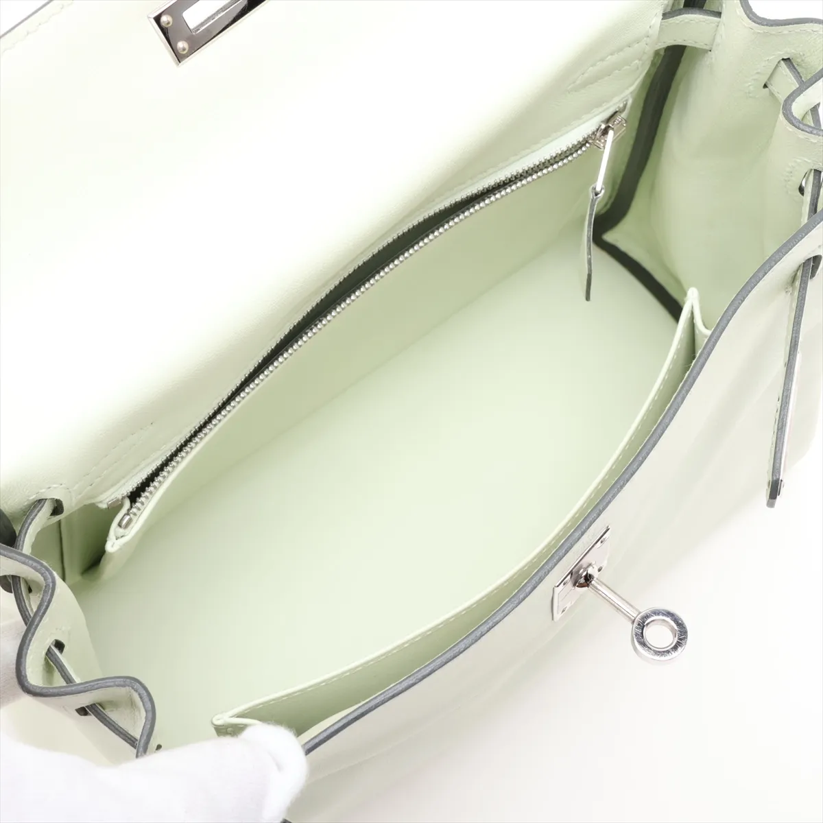 [Individually packaged] Hermes Kelly 25 Letournée Veau Swift Vert Fizz Silver Hardware B: 2023 — view 8