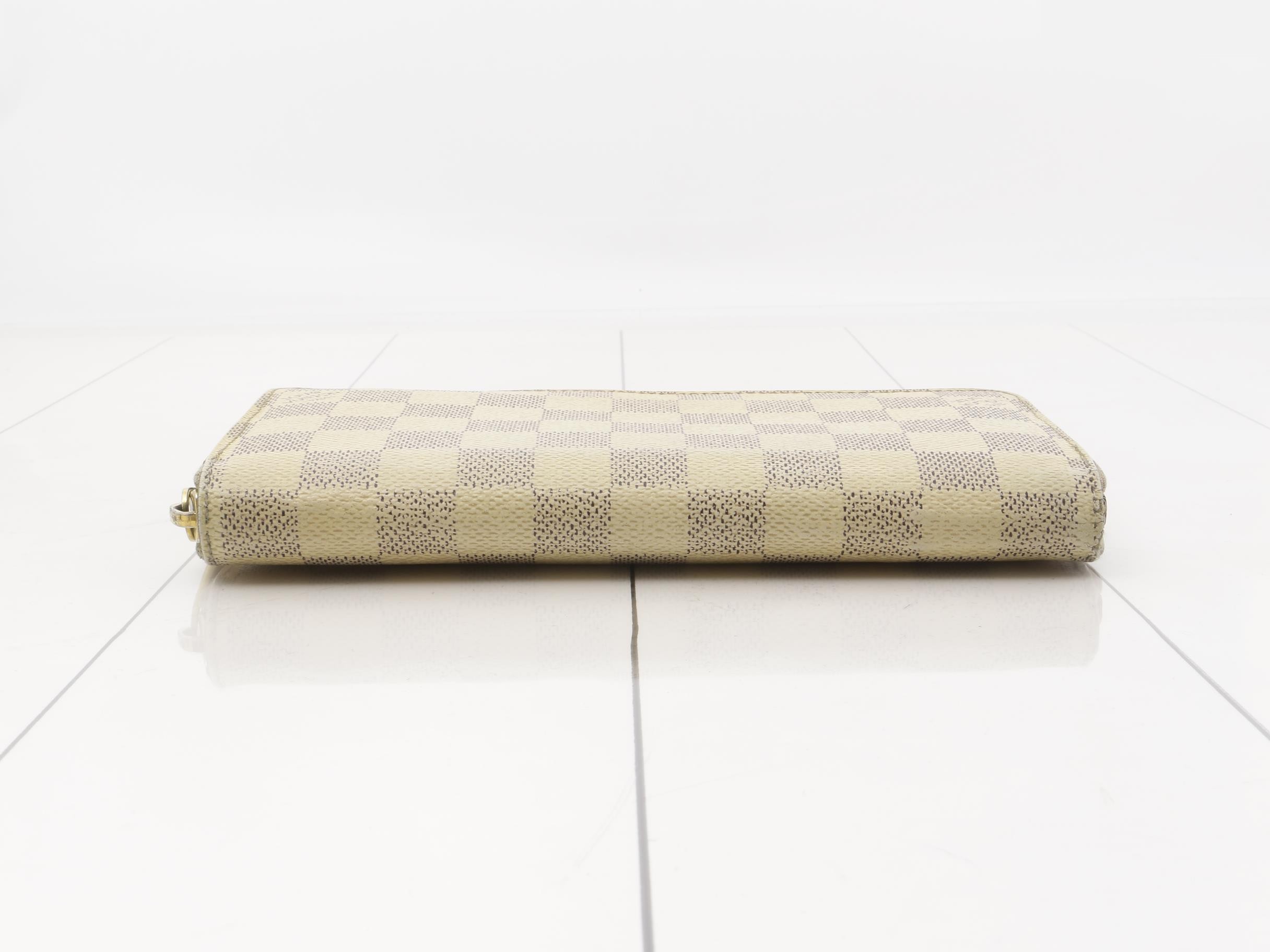 Zippy Wallet — view 3