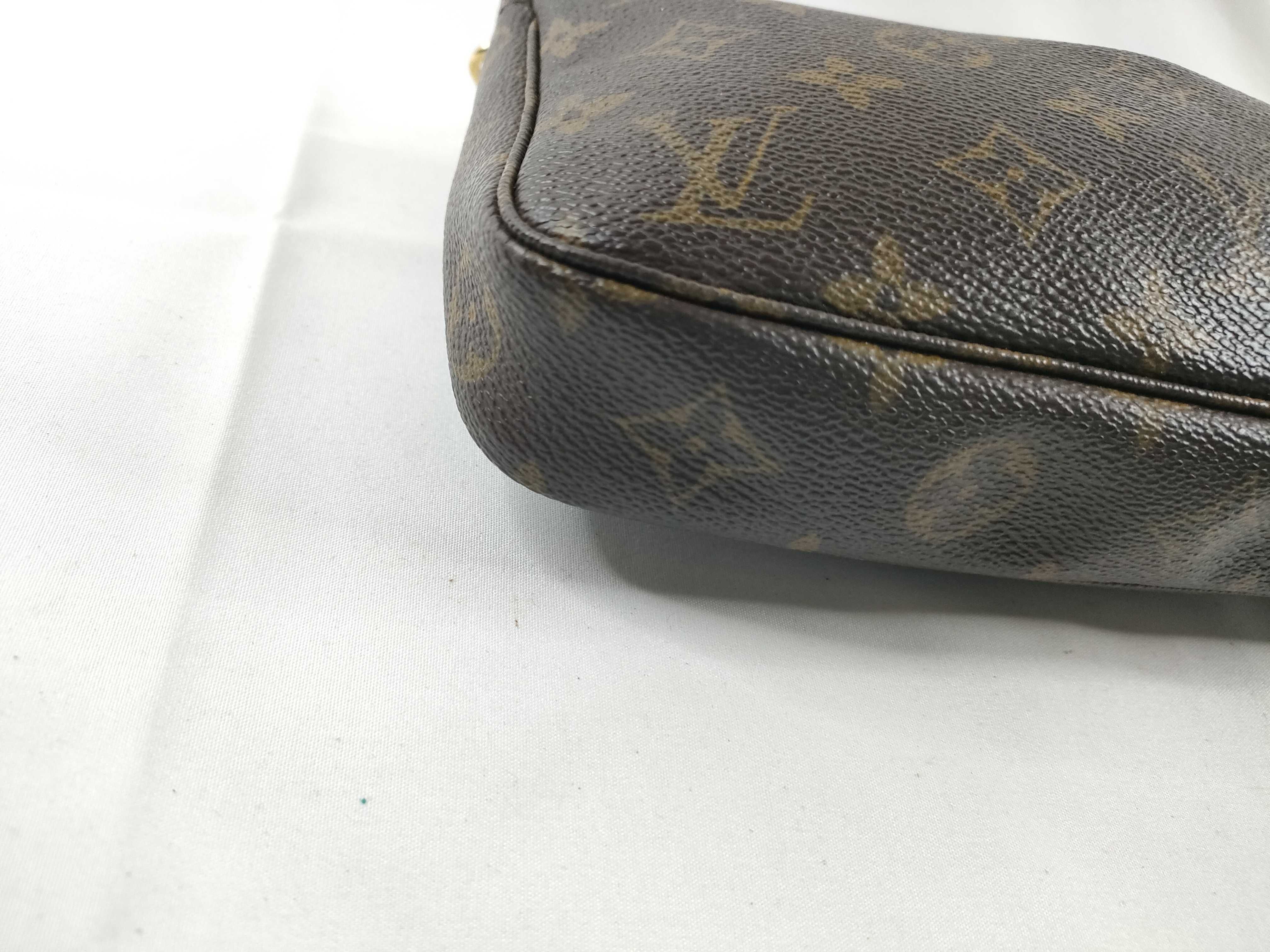 Monogram Pochette Accessoires CA0050 Handbag — view 3