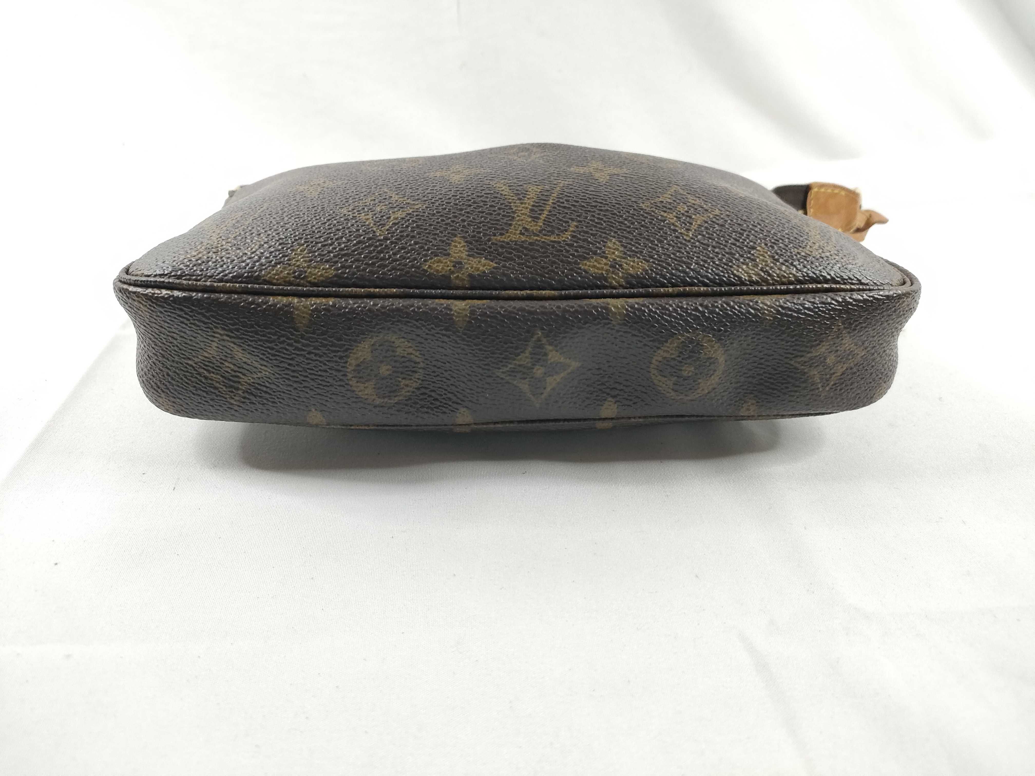 Monogram Pochette Accessoires CA0050 Handbag — view 4