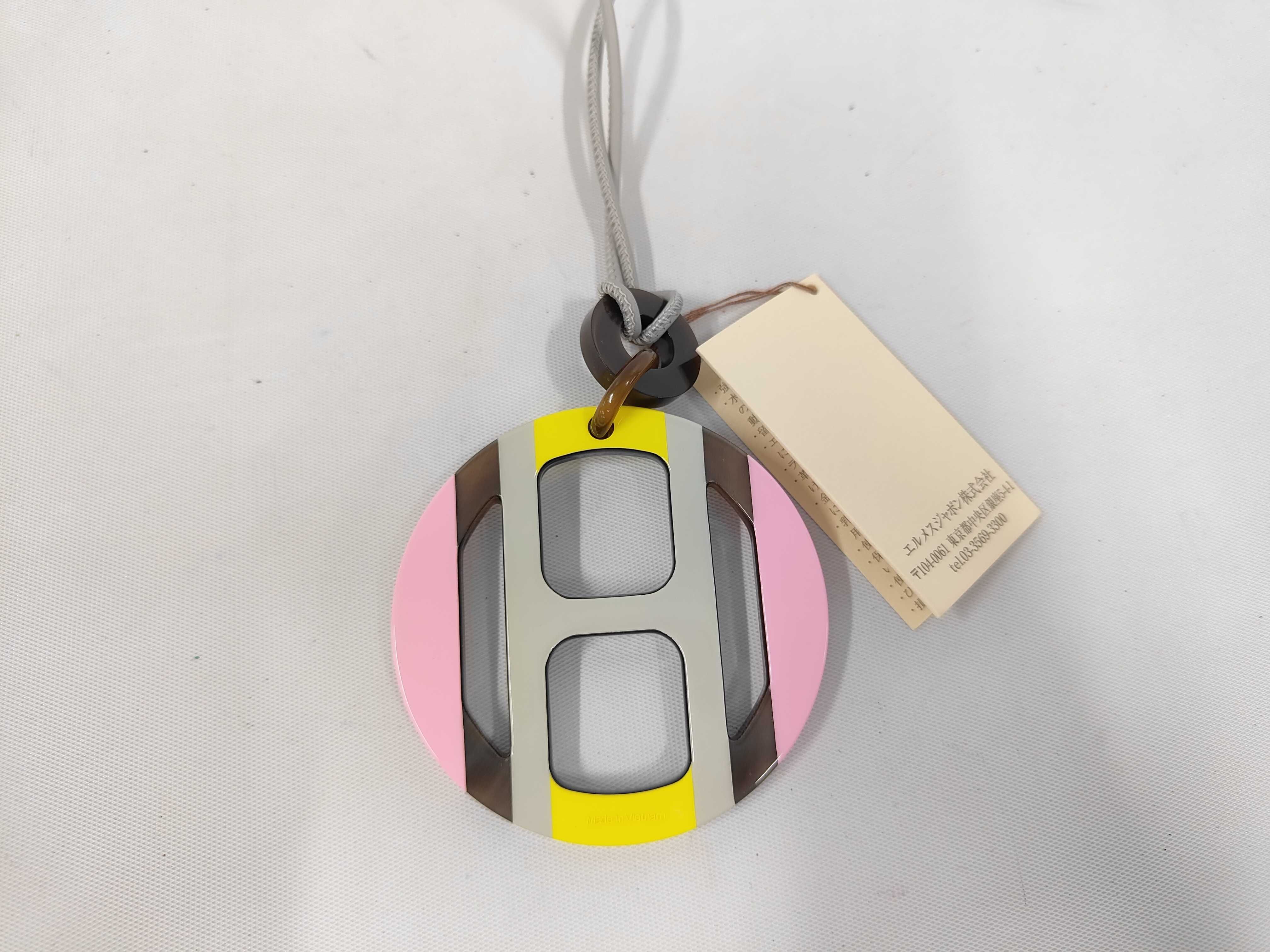 Pendant "H Equipe" Buffalo Horn Lacquer Necklace — view 2