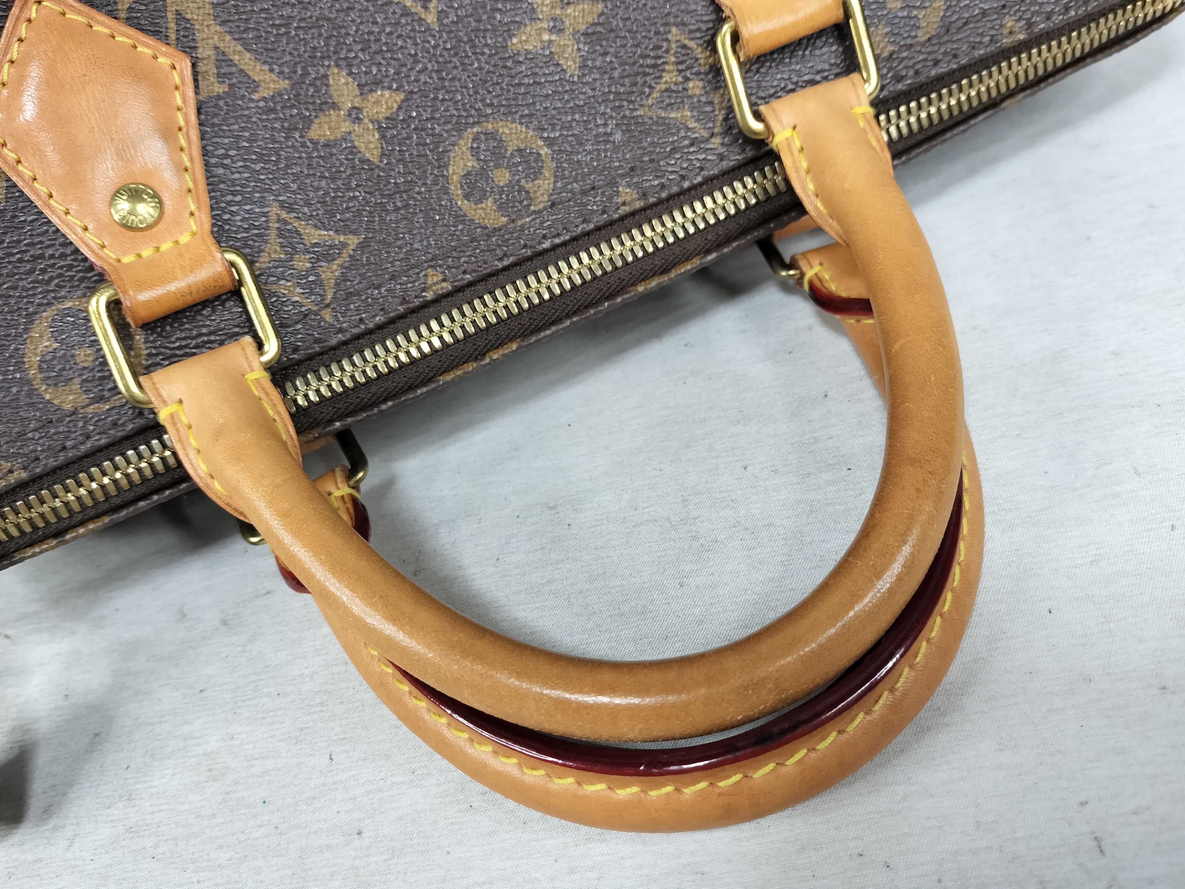 Monogram Louis Vuitton Speedy Bandoulière 30 Handbag — view 3