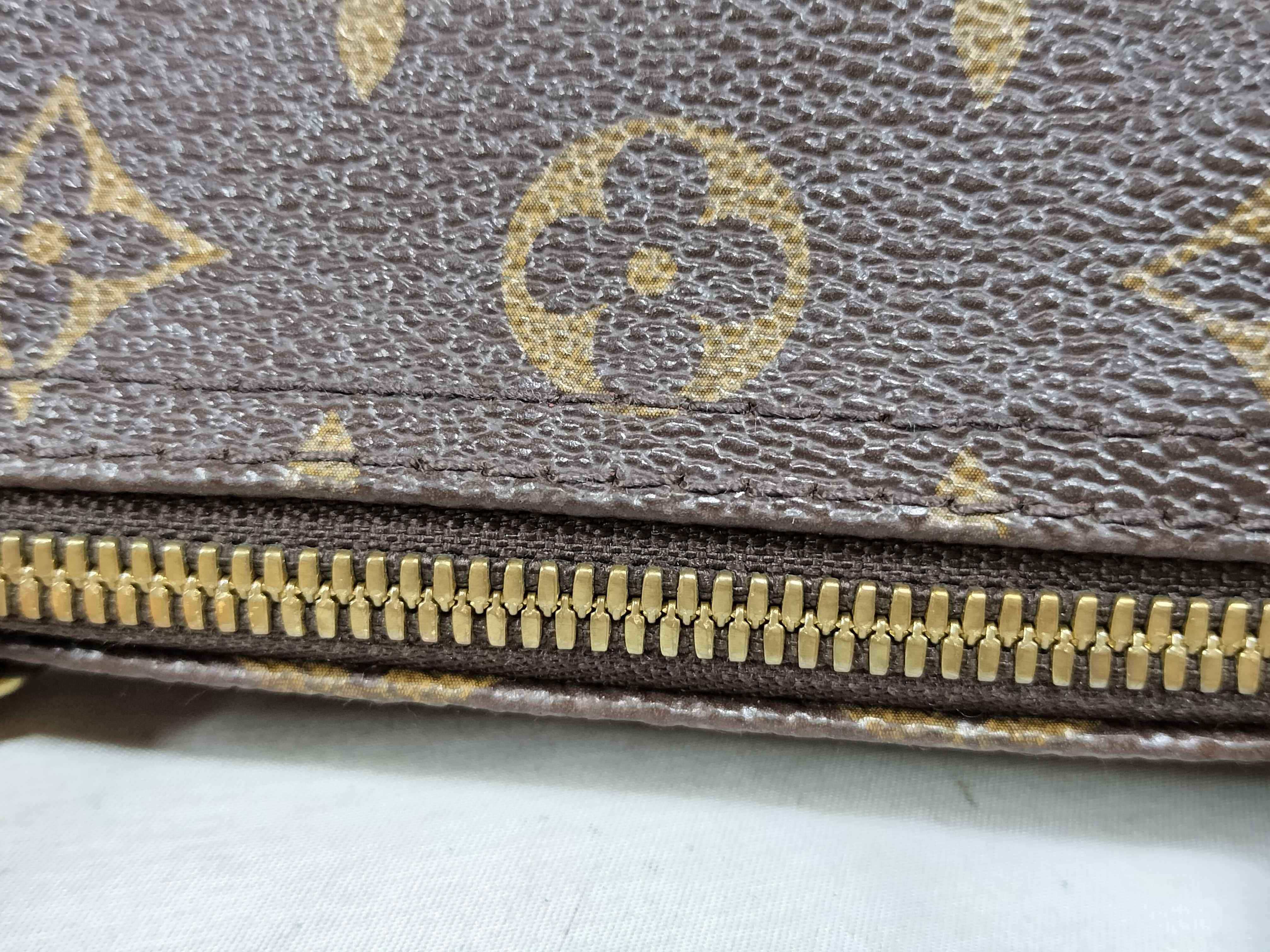 Monogram Louis Vuitton Speedy Bandoulière 30 Handbag — view 6