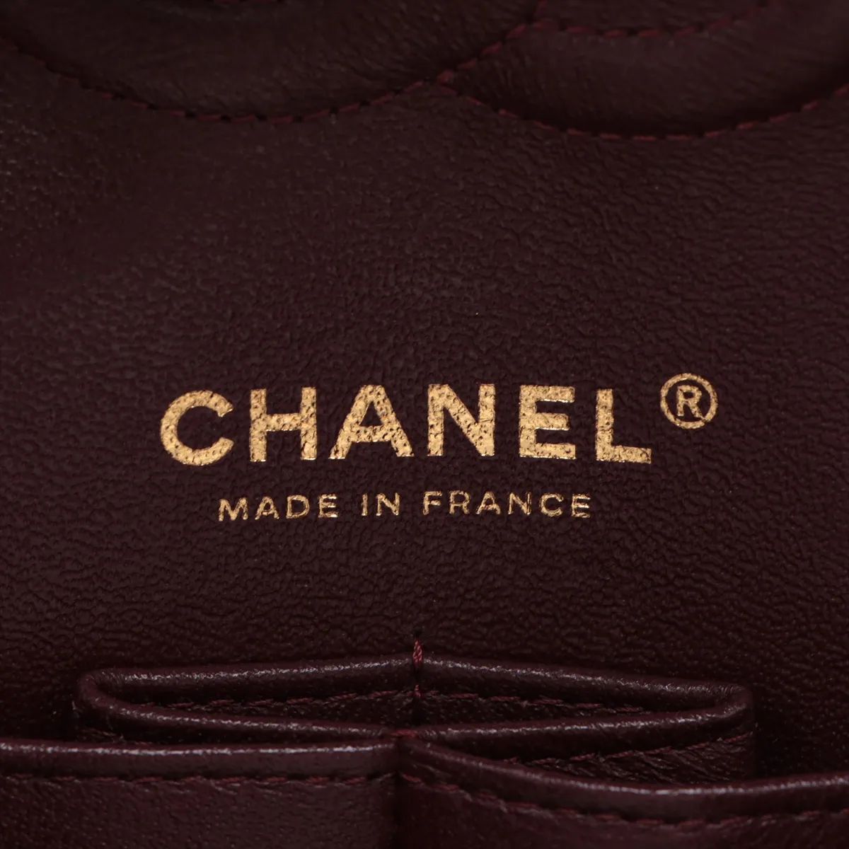[Individually wrapped] Chanel Matelasse 25 caviar skin double flap double chain bag black gold hardware 26052533 26th series A01112 — view 9