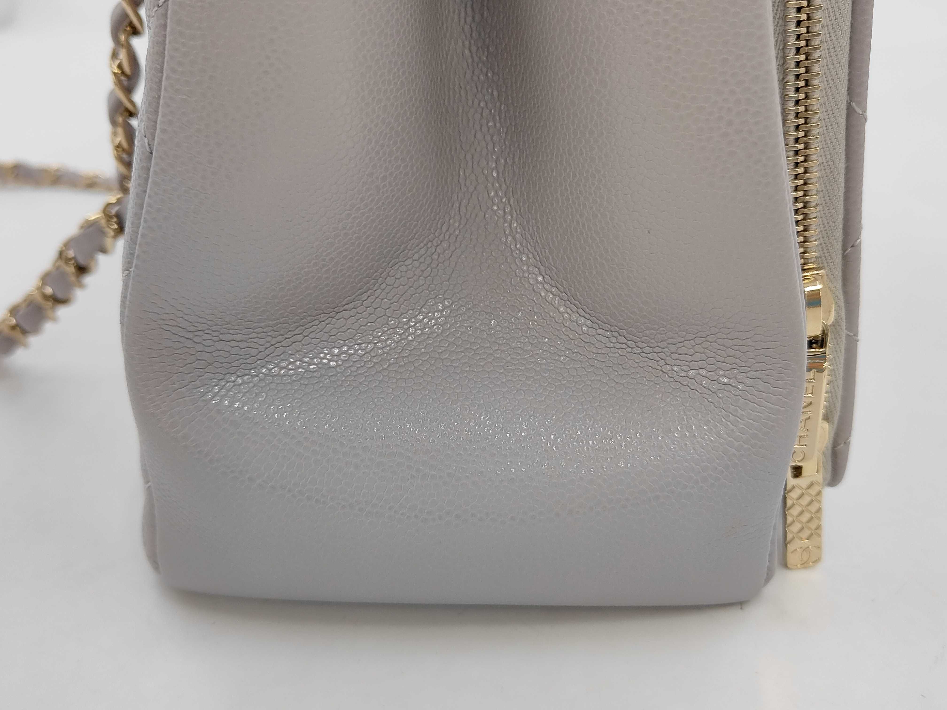 Business Affinity Caviar Shoulder Bag/Handbag — view 11