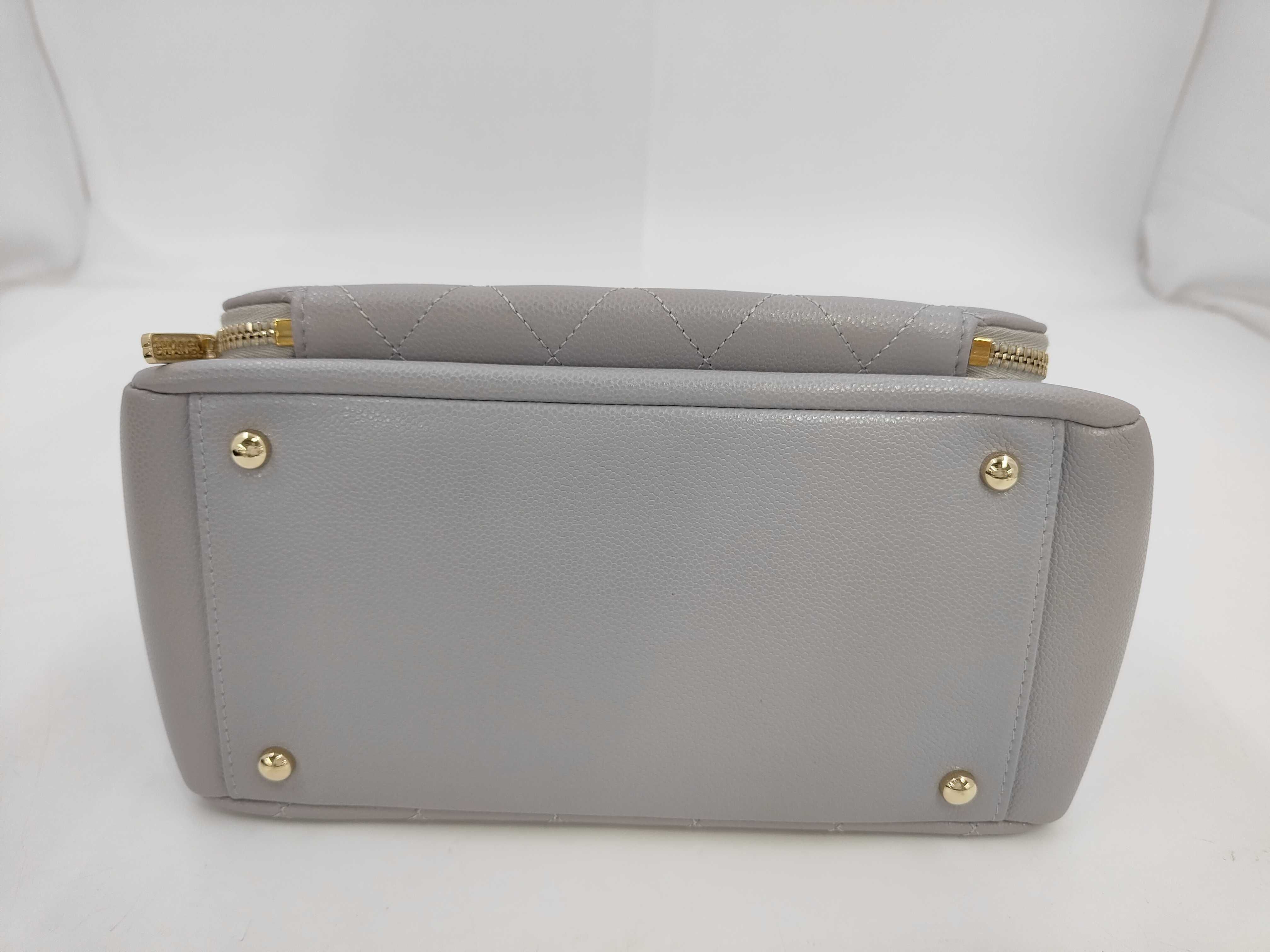 Business Affinity Caviar Shoulder Bag/Handbag — view 3