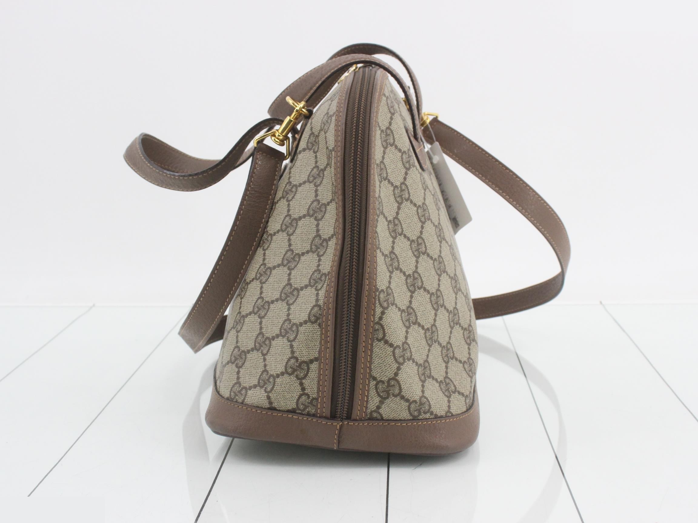 GG Supreme 2-way Shoulder Handbag — view 3
