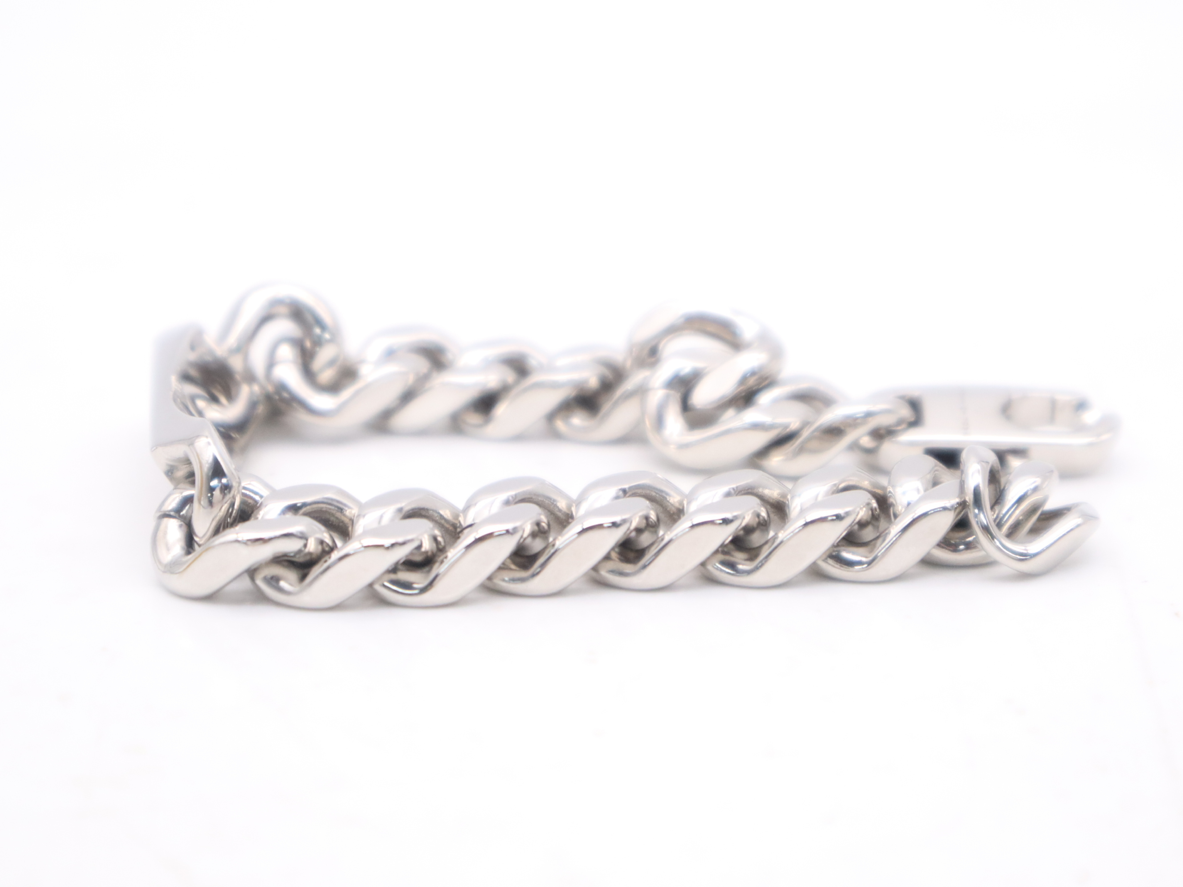 7AJ543 Metal Logo Plate Chain S Bracelet B08 (with box) Bracelet/Bangle — view 3