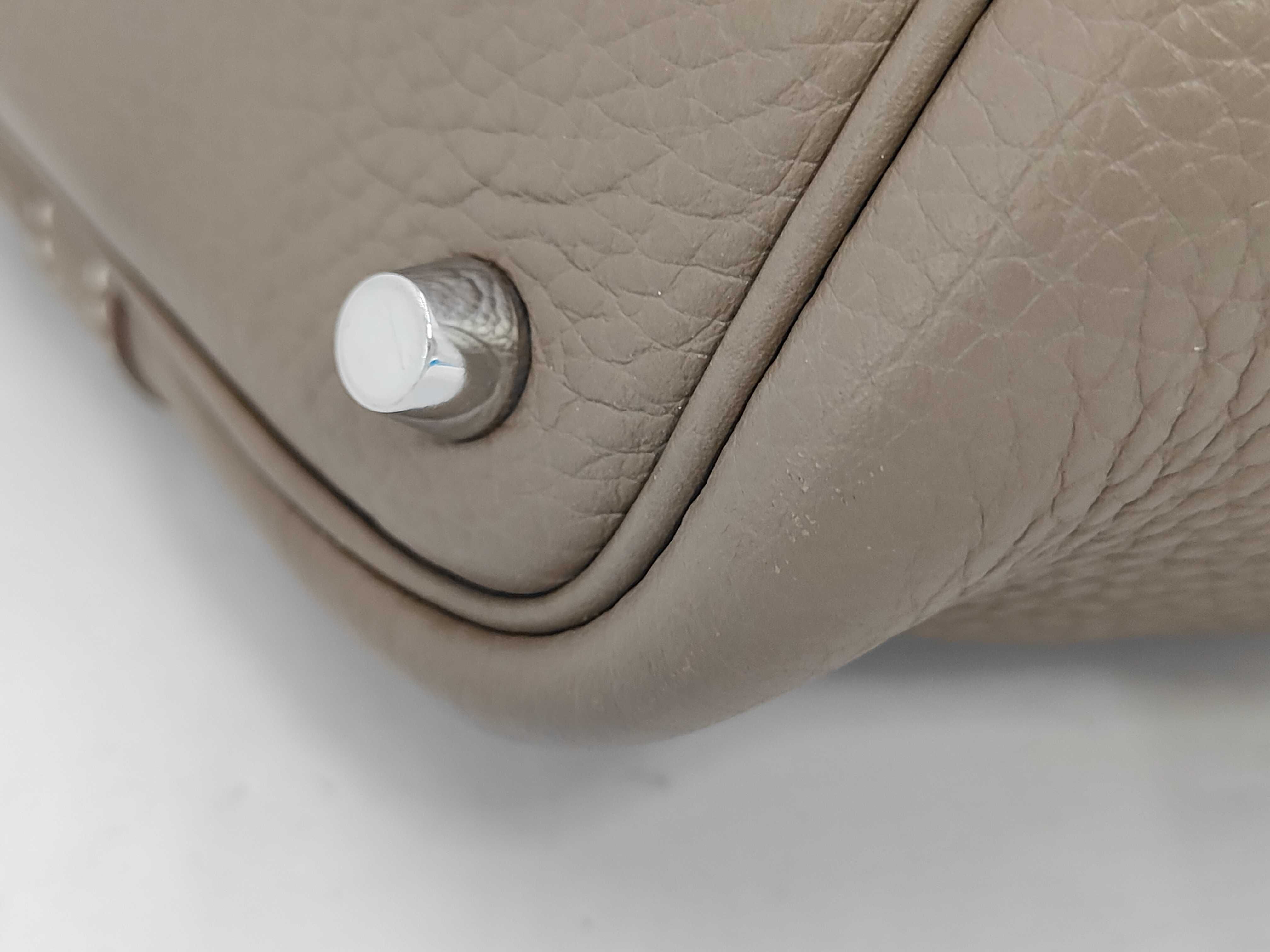 Picotin Lock 18 PM, Taurillon Clemence leather, Etoupe, Silver hardware, R: 2014, Handbag — view 7