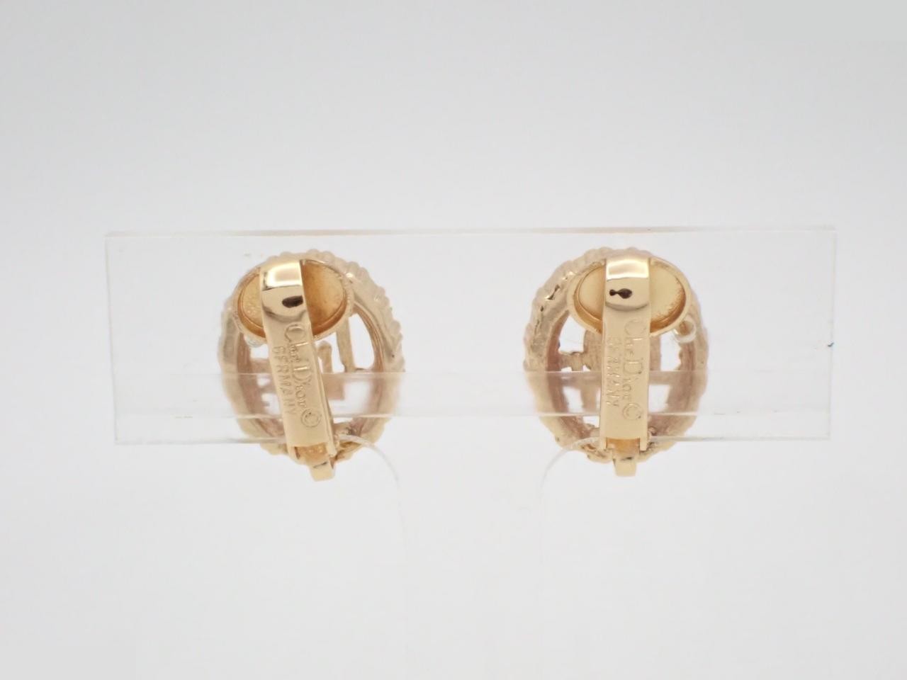 Gold earrings — view 2