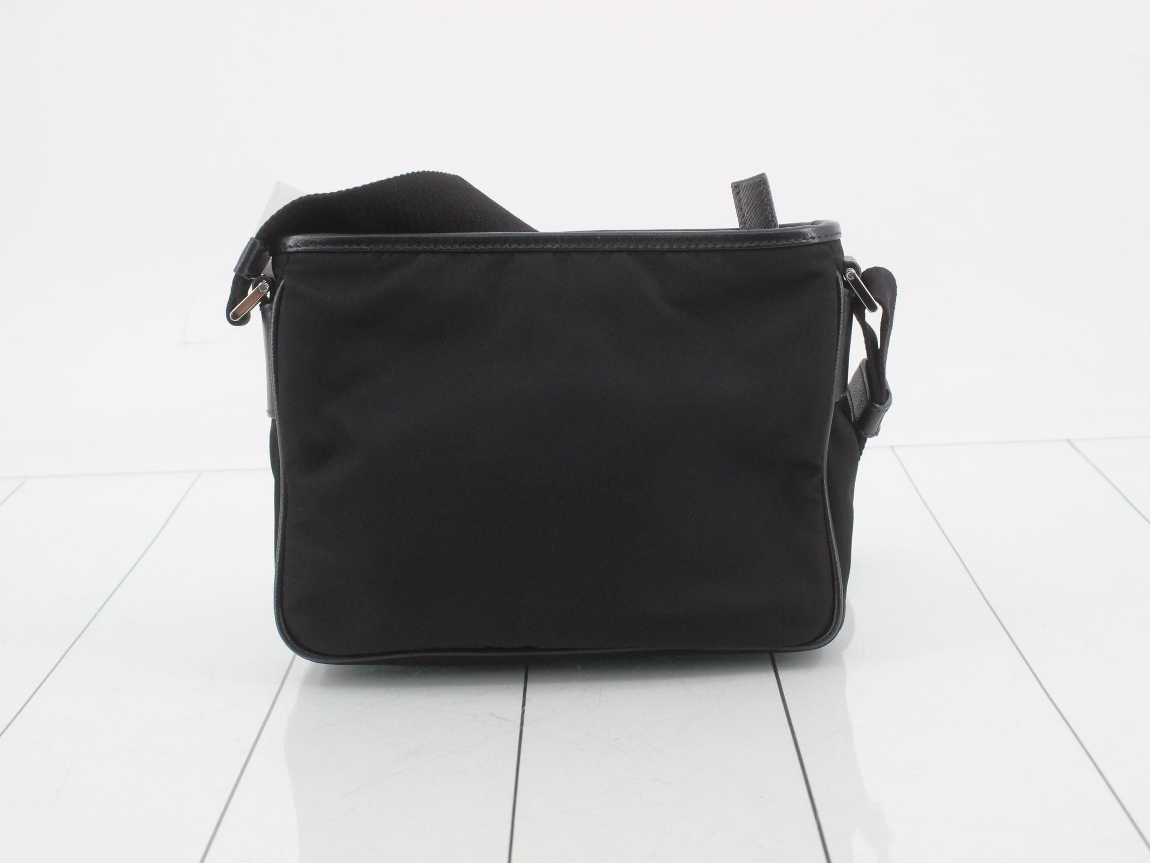 Nylon Triangle Plate Shoulder Bag — view 2