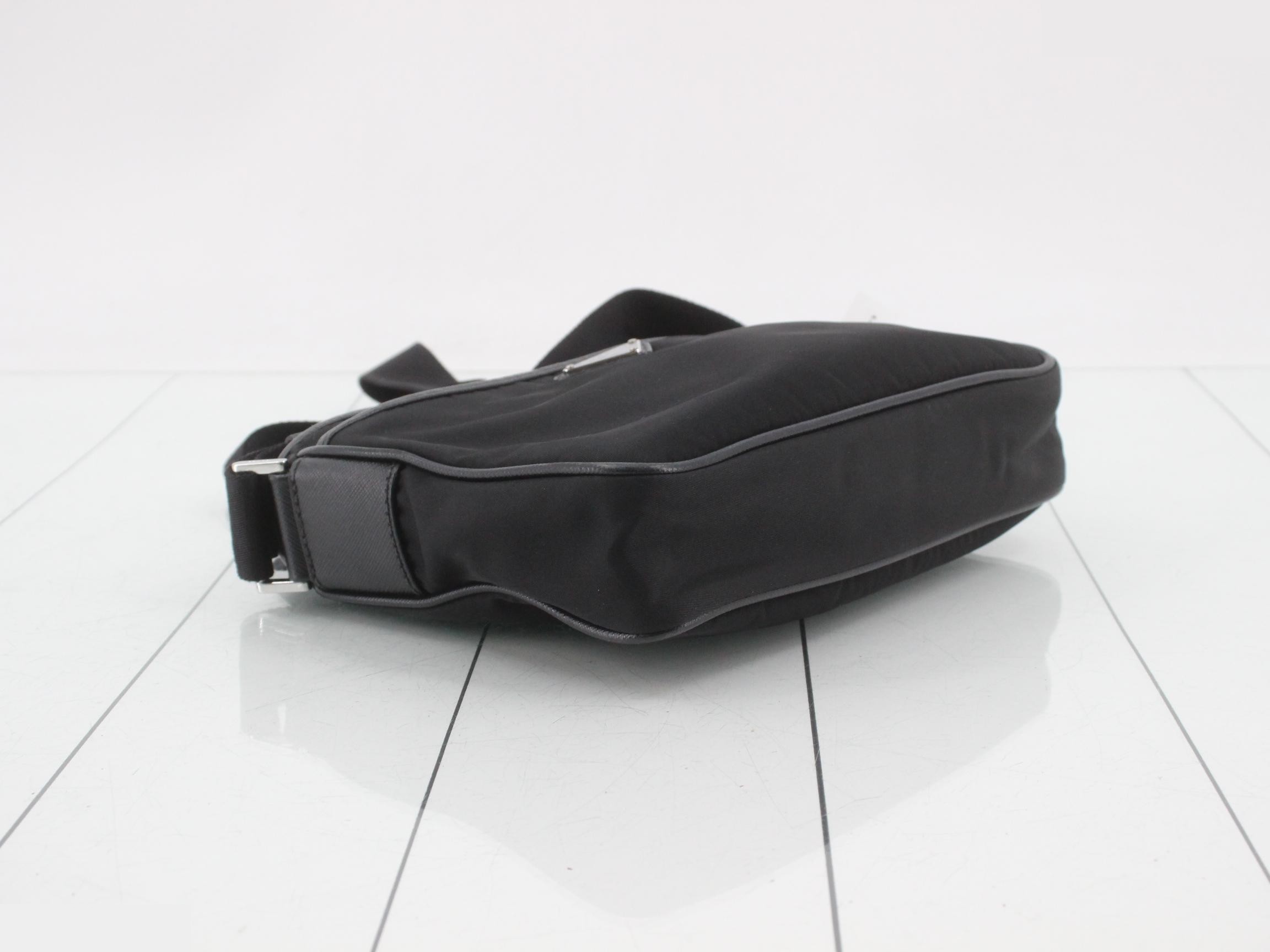 Nylon Triangle Plate Shoulder Bag — view 5