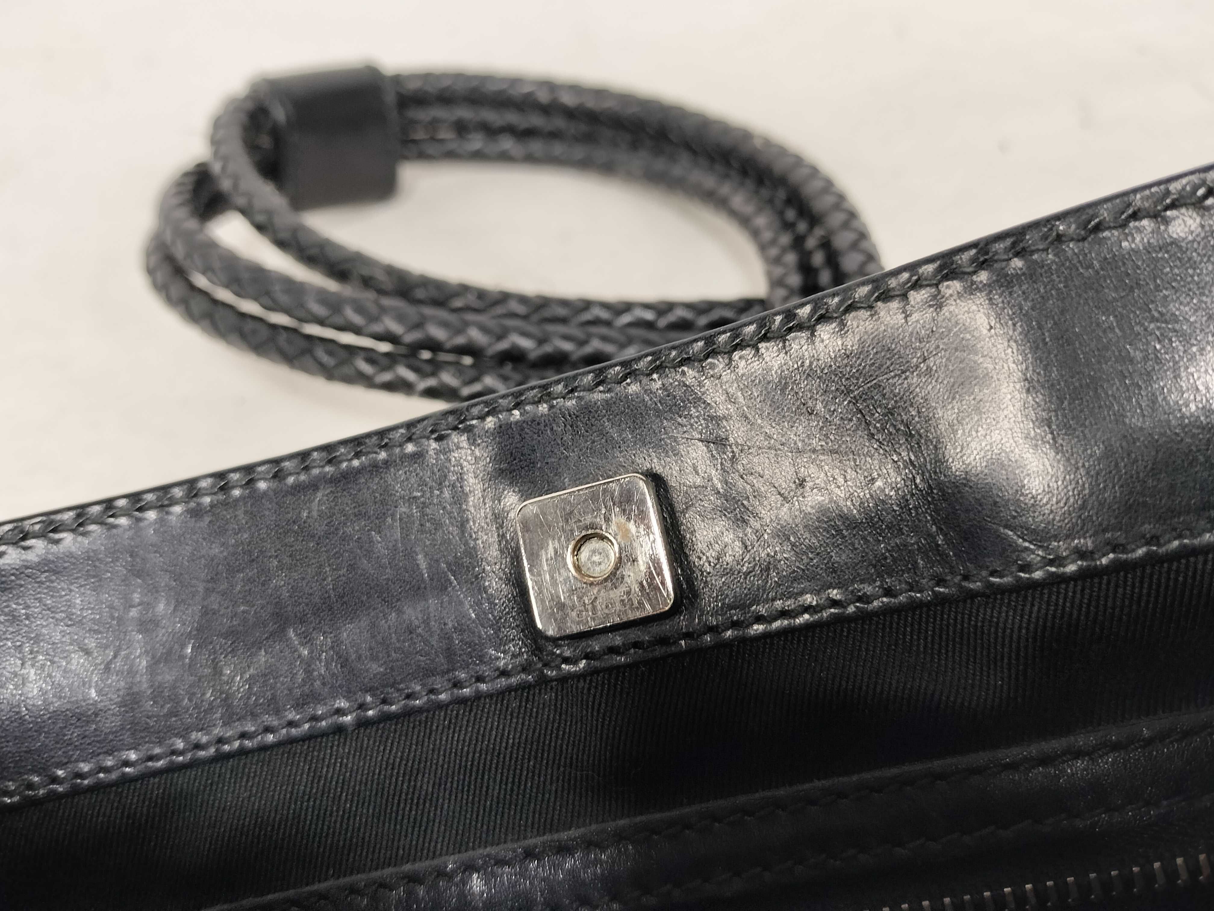 GG Canvas Shoulder Bag — view 13