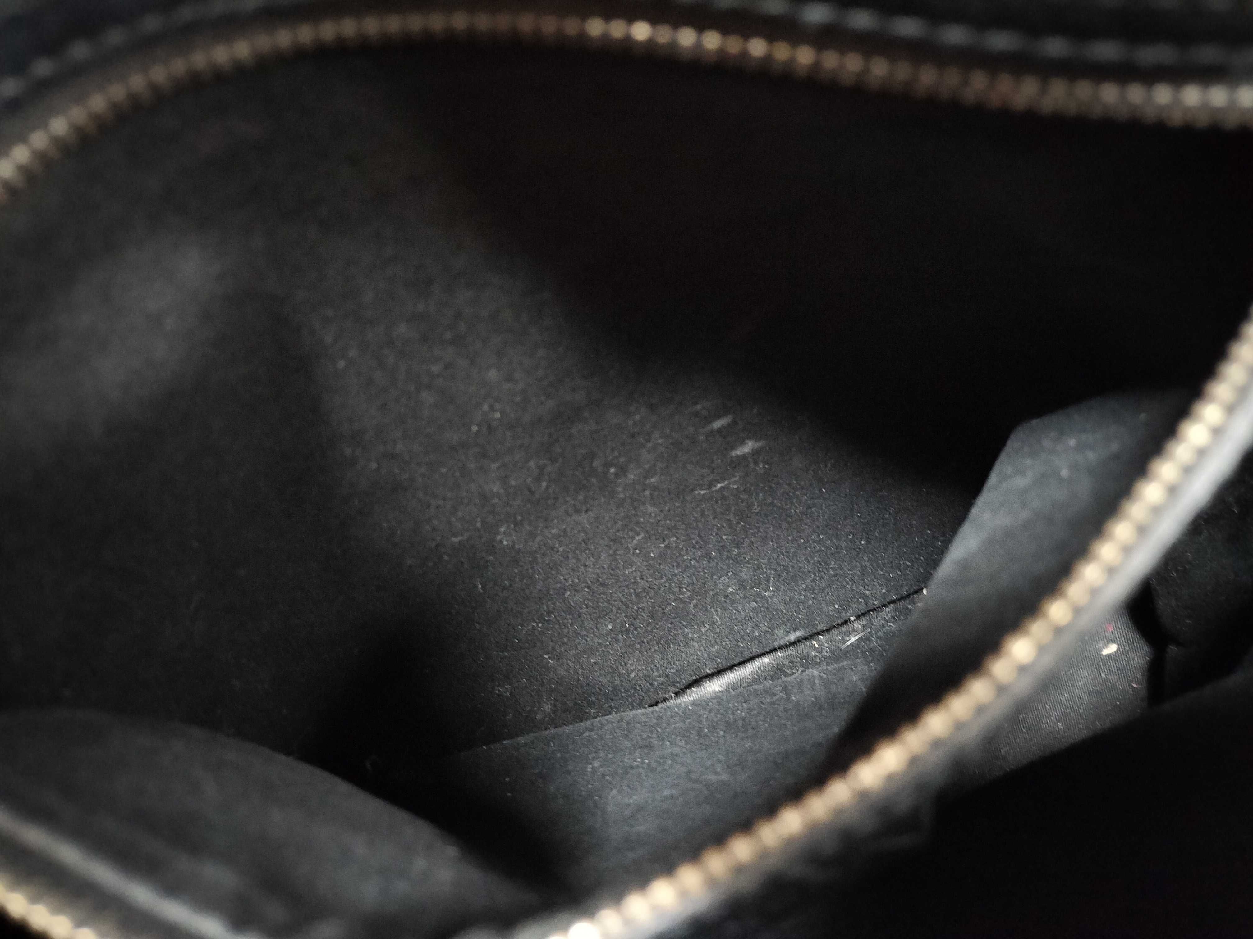 GG Canvas Shoulder Bag — view 10