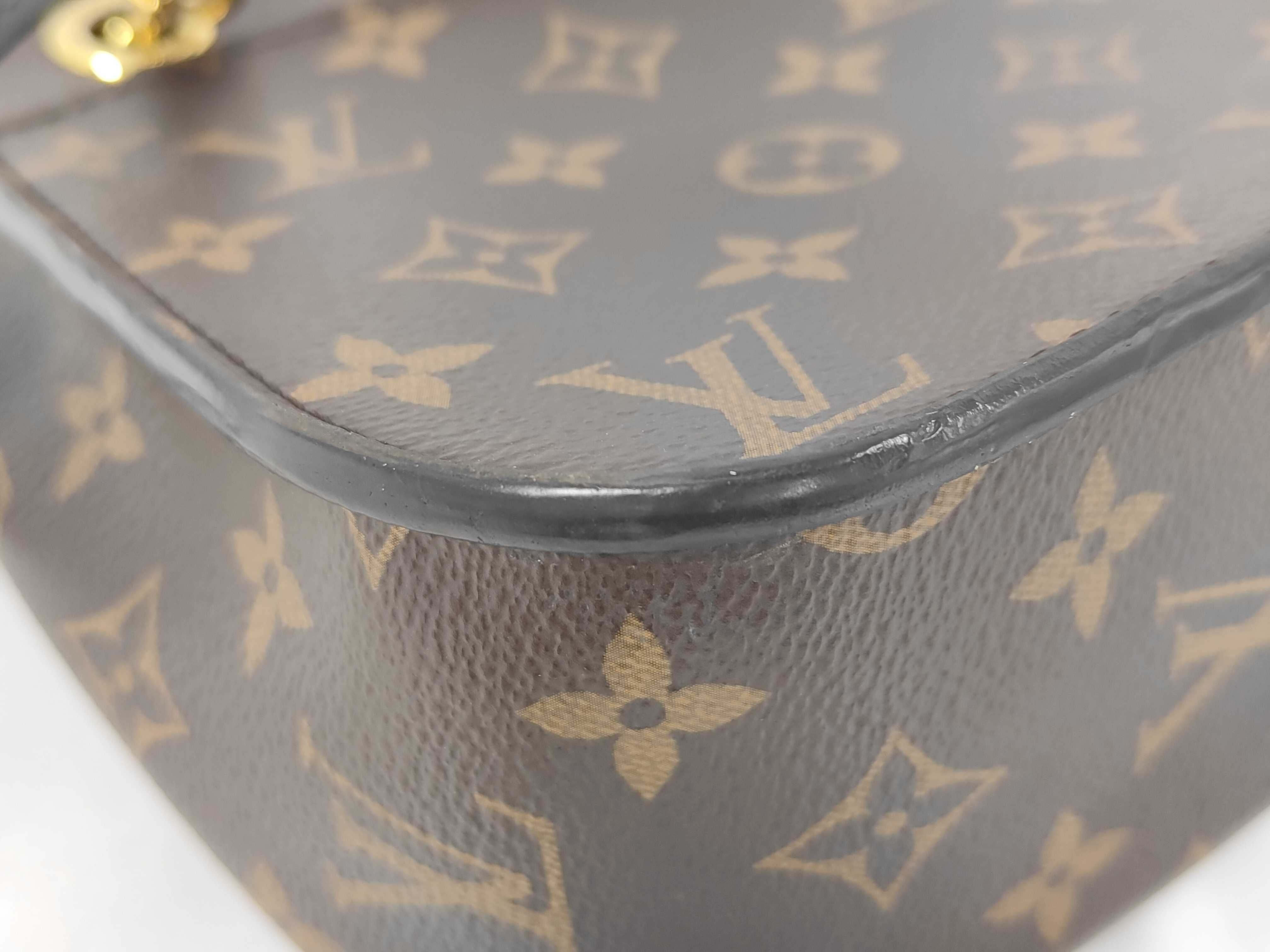 M45592 Passy Shoulder Bag — view 3