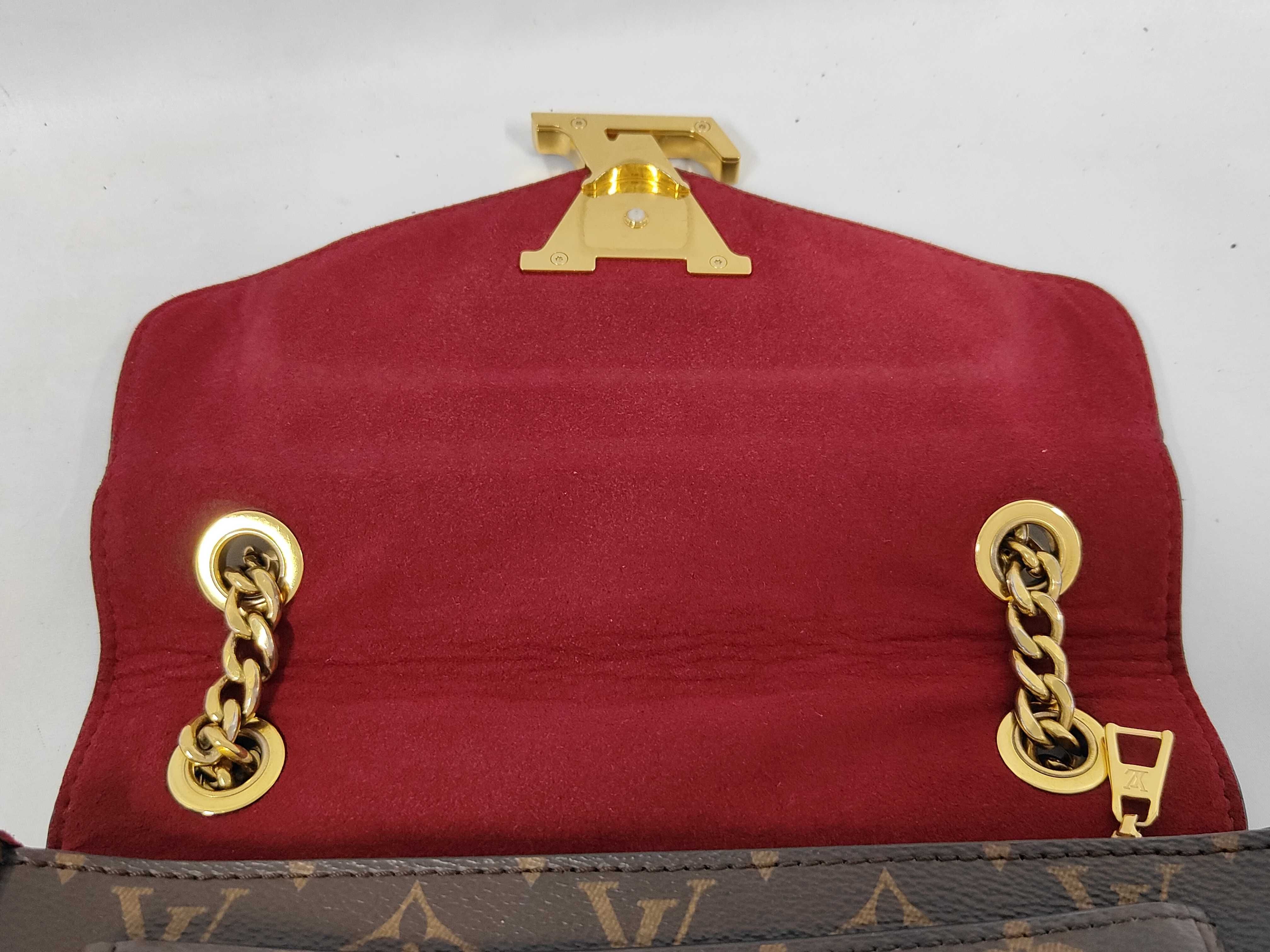 M45592 Passy Shoulder Bag — view 7