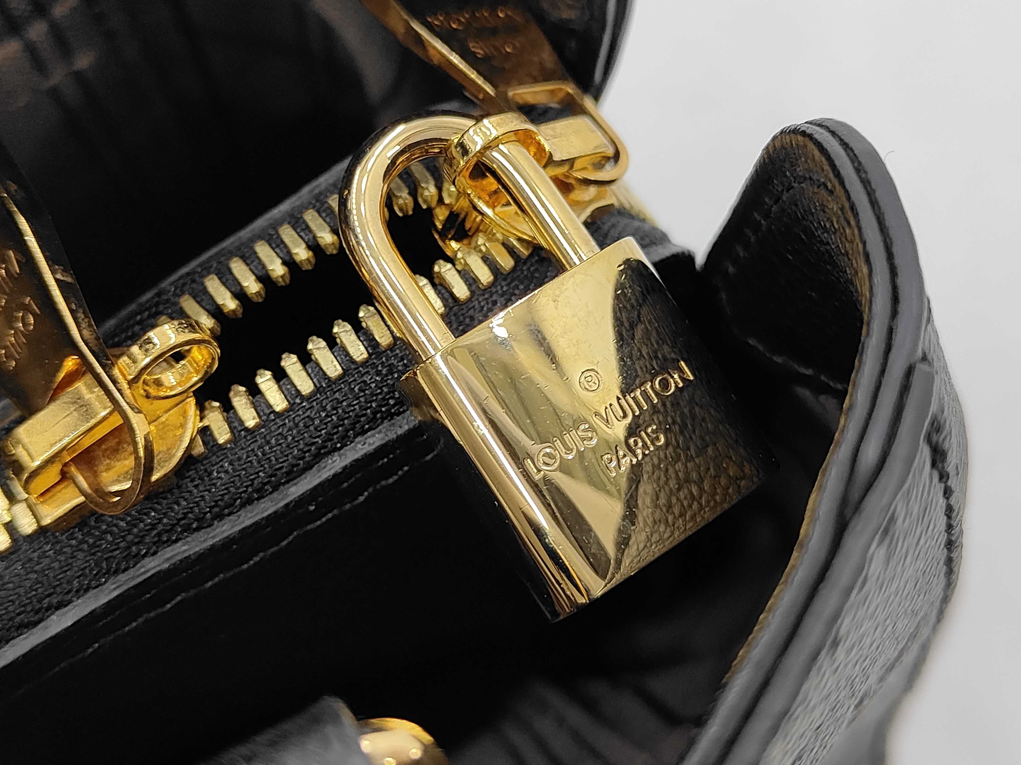 Monogram Empreinte Louis Vuitton Empreinte Montaigne BB Noir TR3117 Handbag — view 9