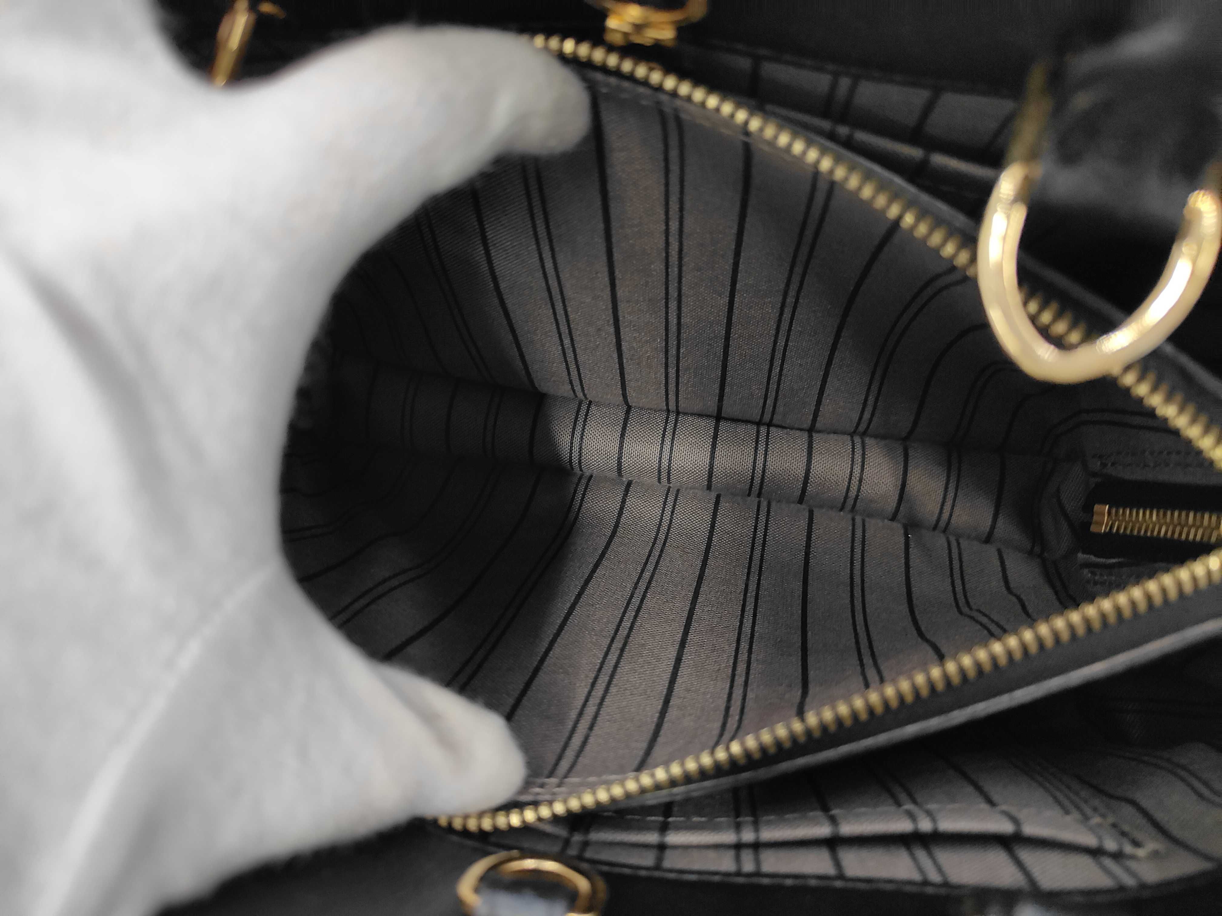 Monogram Empreinte Louis Vuitton Empreinte Montaigne BB Noir TR3117 Handbag — view 10